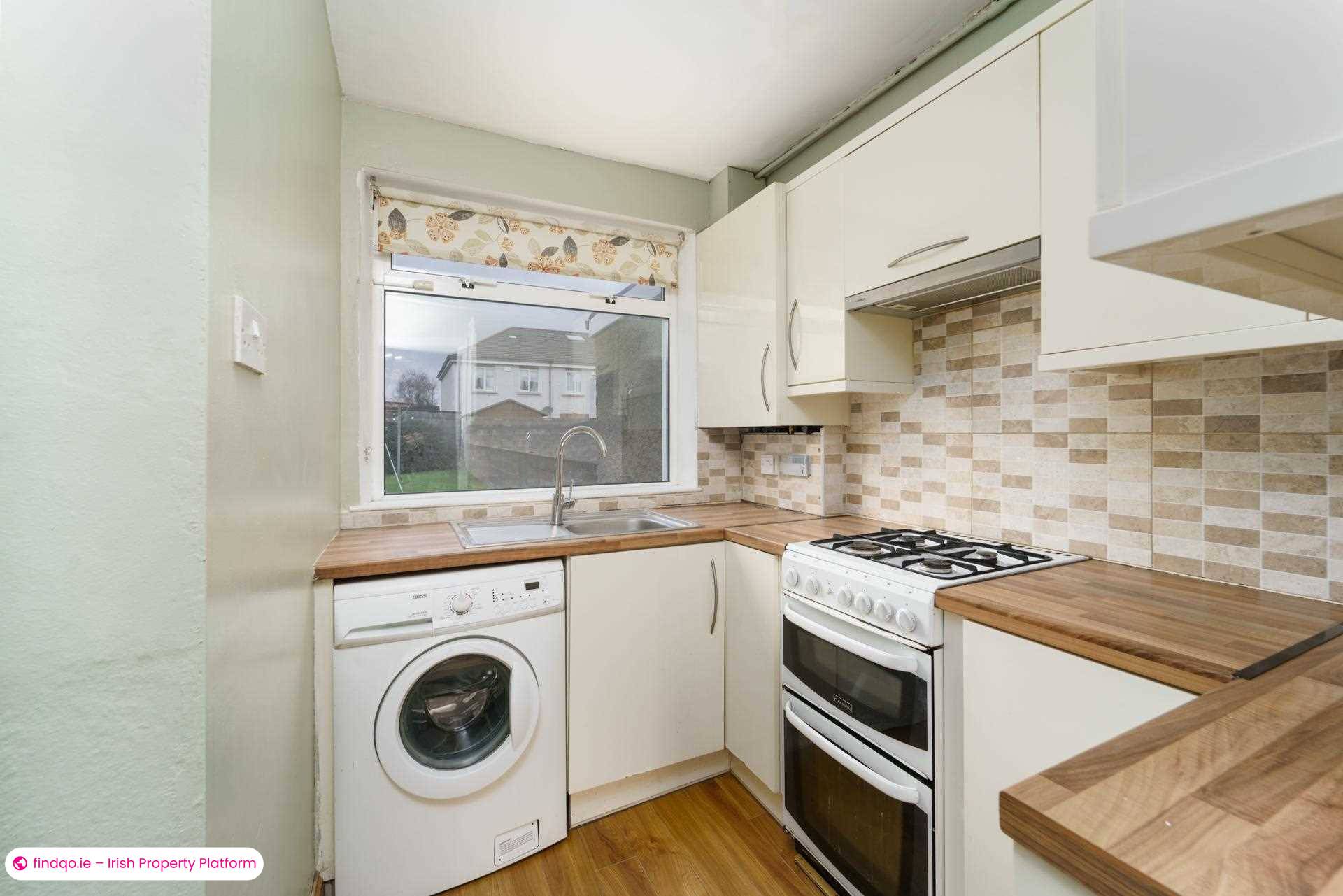 Semi-detached house for Sale in Dublin 12