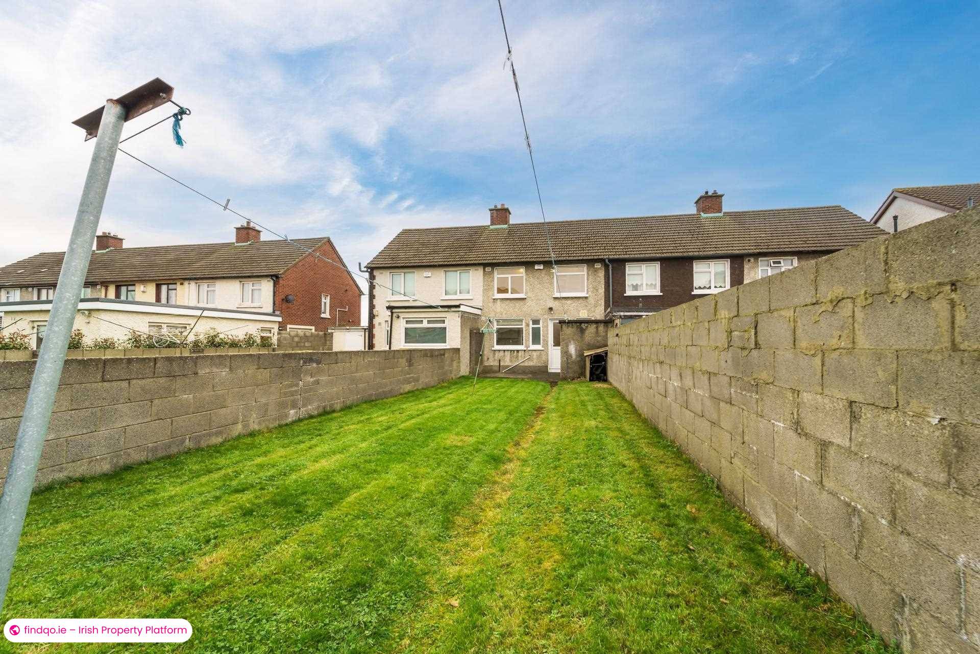 Semi-detached house for Sale in Dublin 12
