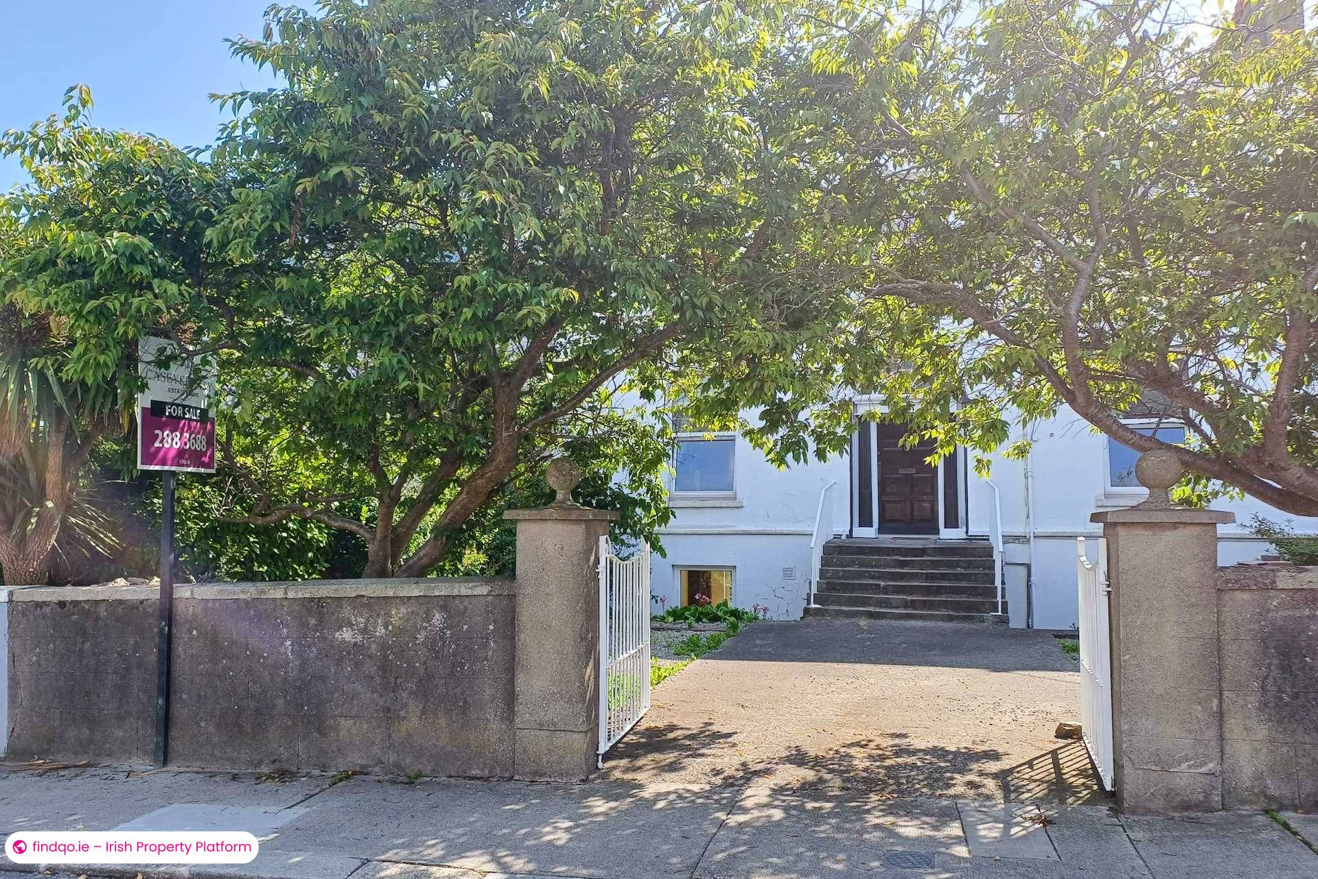 Terraced house for Sale in Dun Laoghaire, Dublin (County)