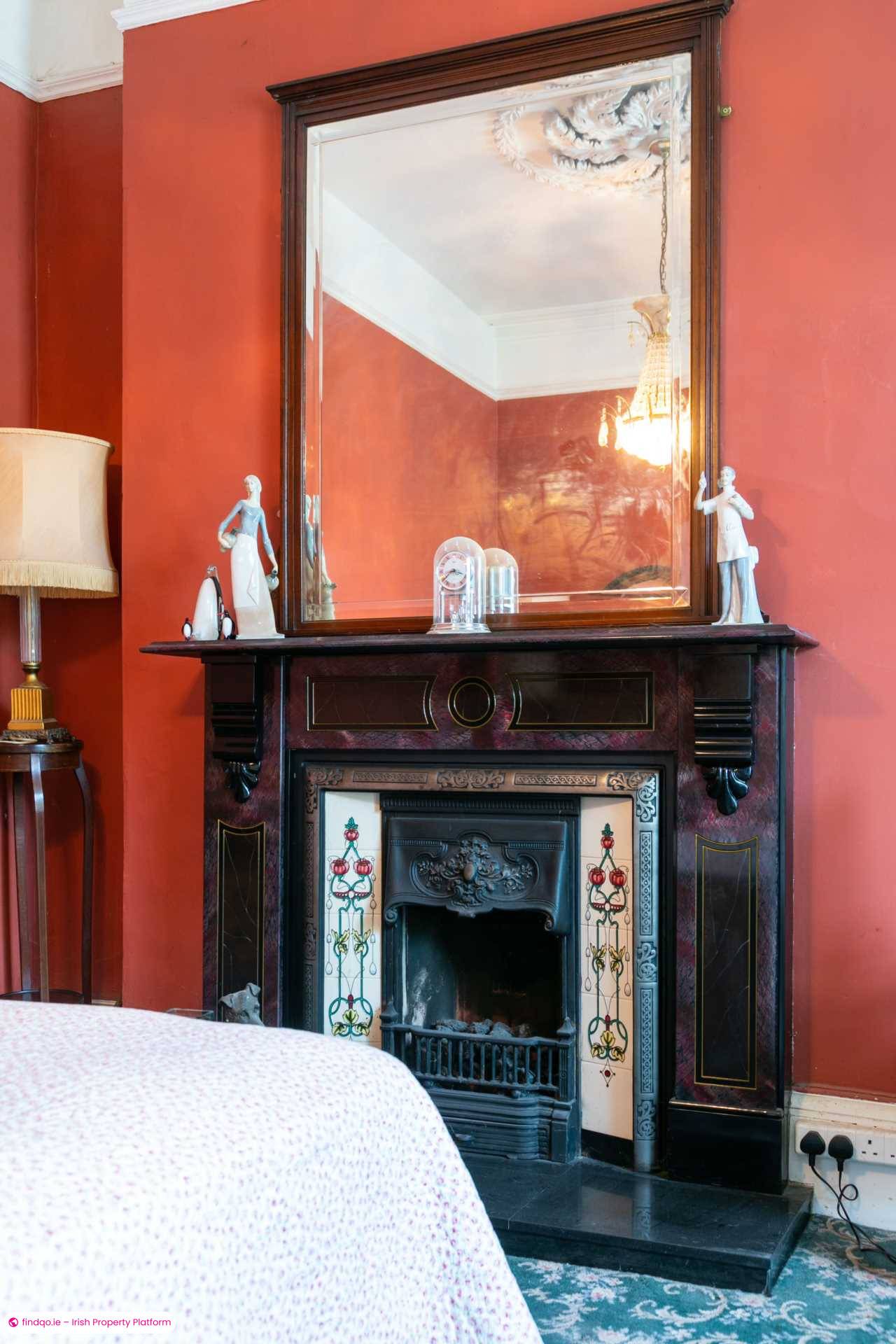 Terraced house for Sale in Dun Laoghaire, Dublin (County)