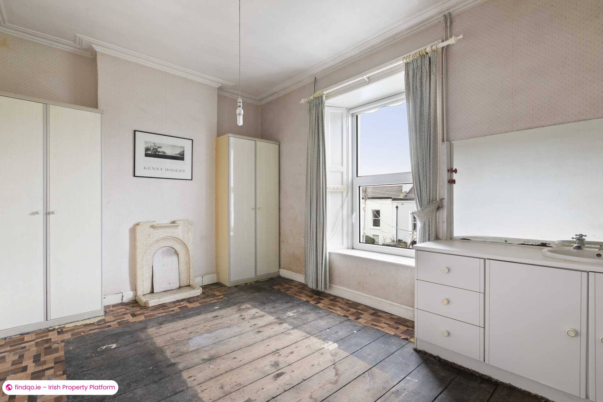 Terraced house for Sale in Dun Laoghaire, Dublin (County)