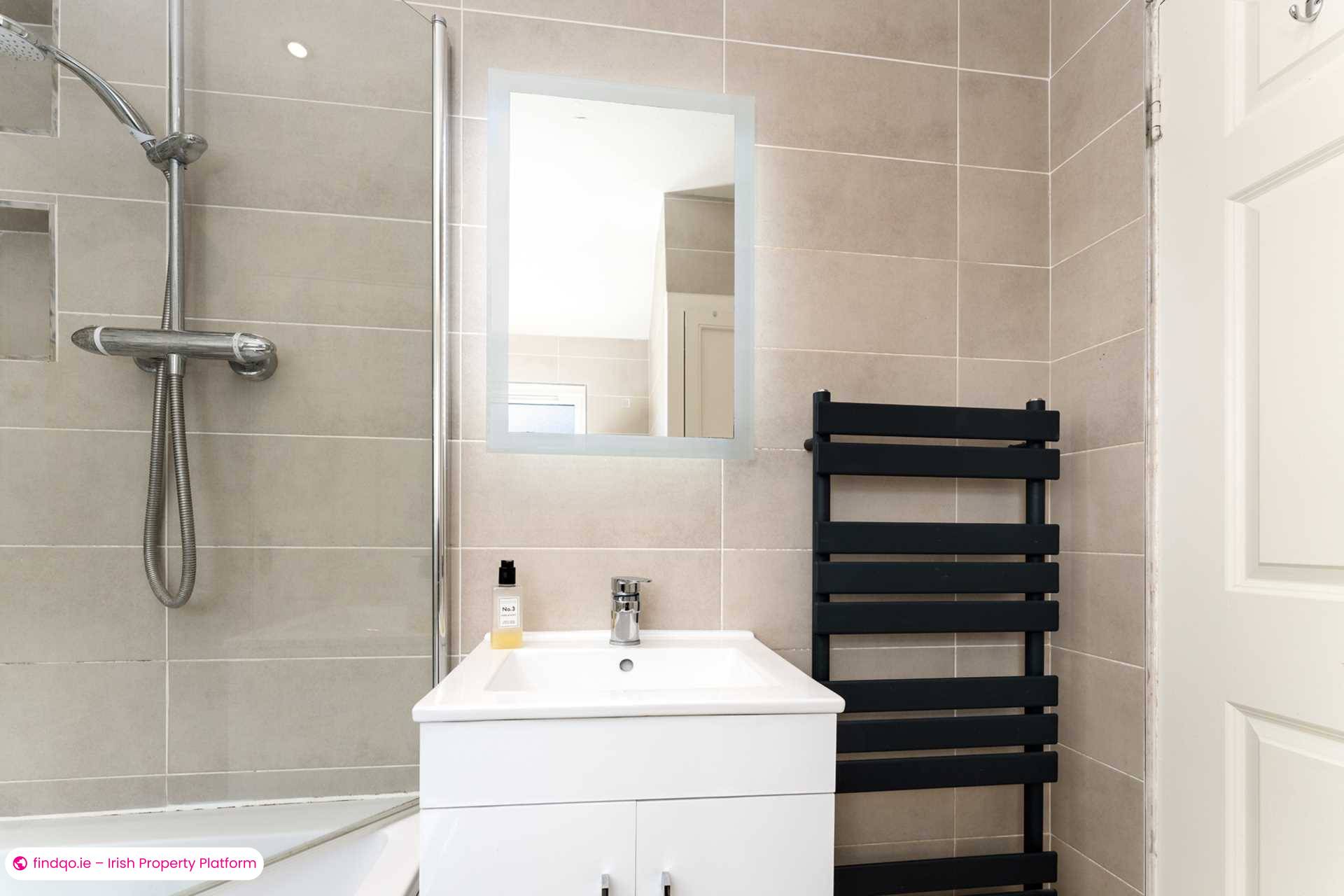 End of terrace house for Sale in Dublin 9