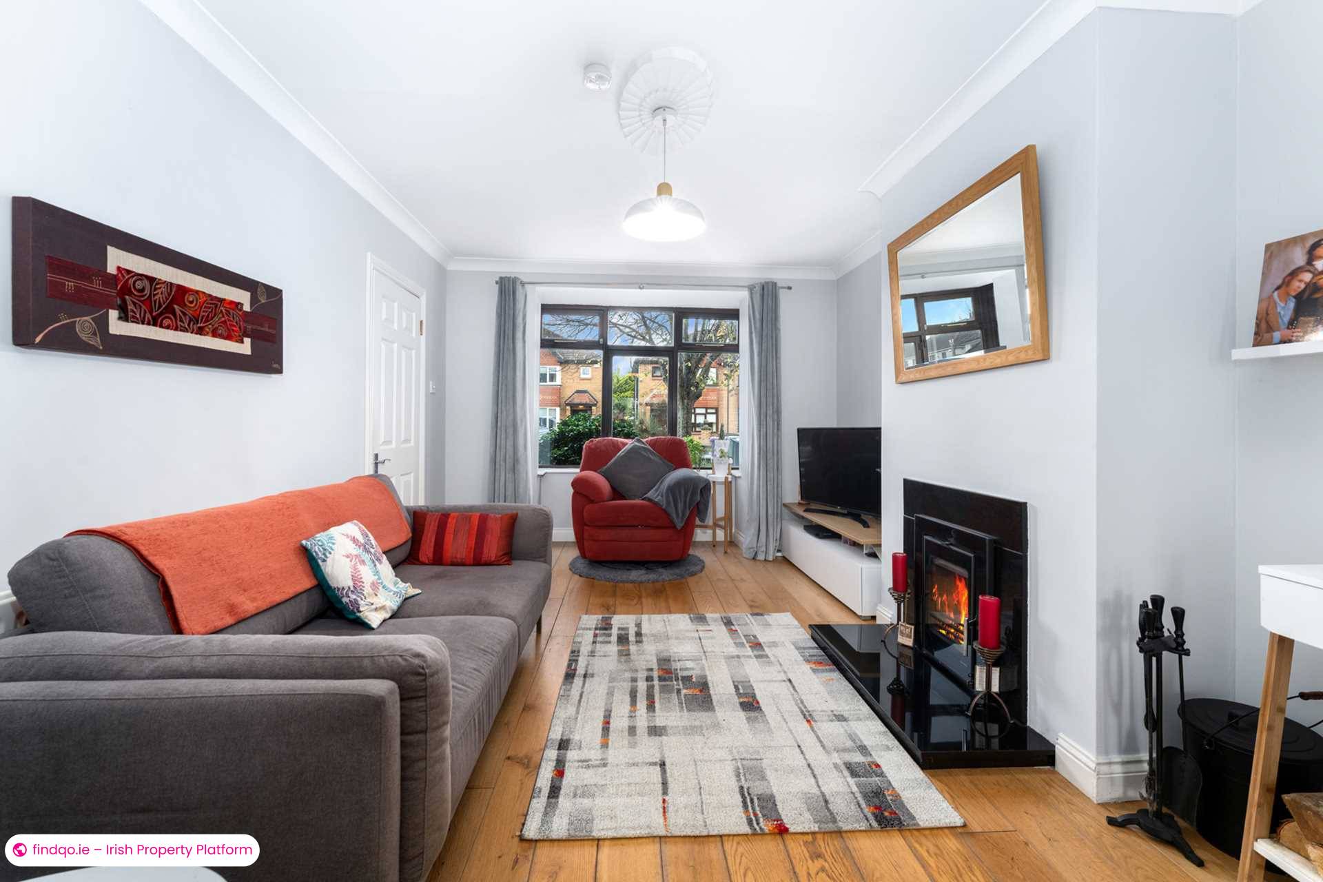 Semi-detached house for Sale in Leopardstown, Dublin 18