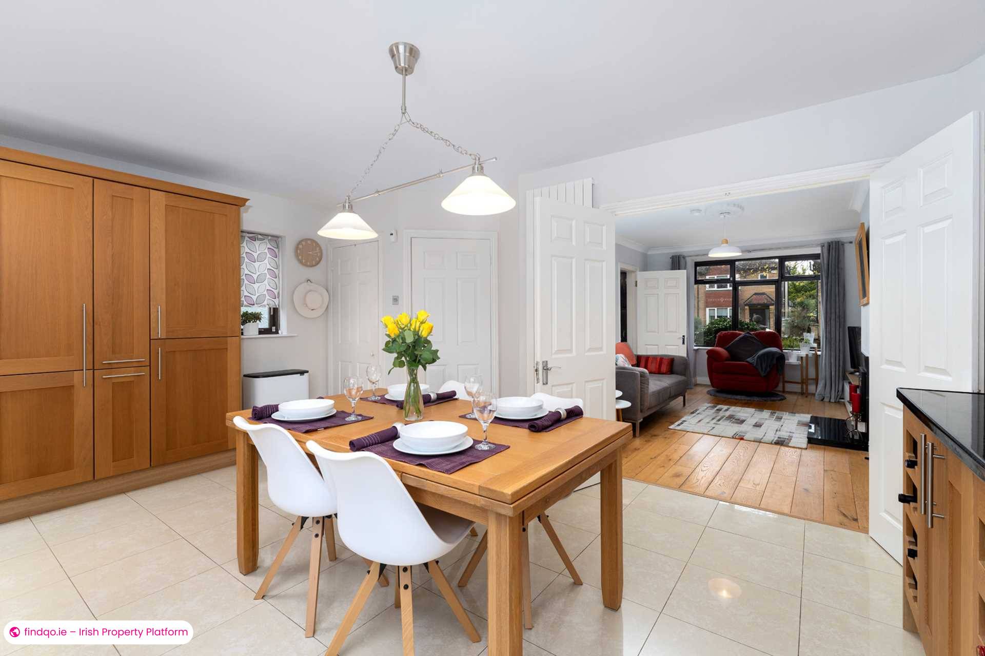 Semi-detached house for Sale in Leopardstown, Dublin 18