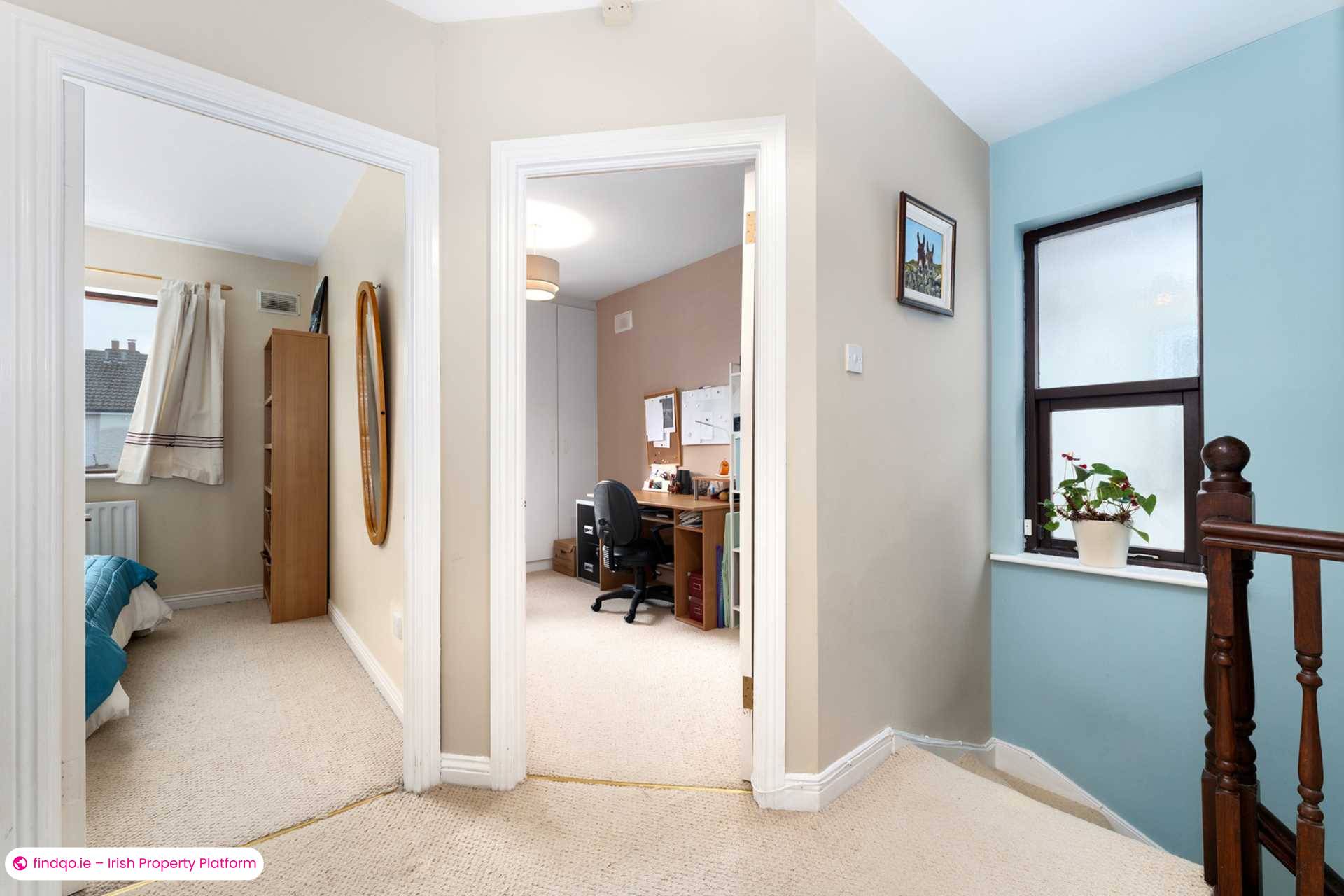 Semi-detached house for Sale in Leopardstown, Dublin 18