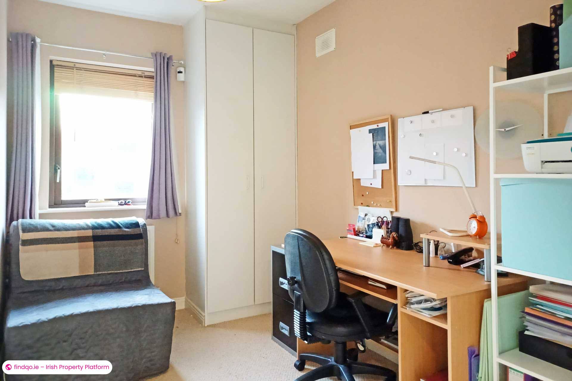 Semi-detached house for Sale in Leopardstown, Dublin 18