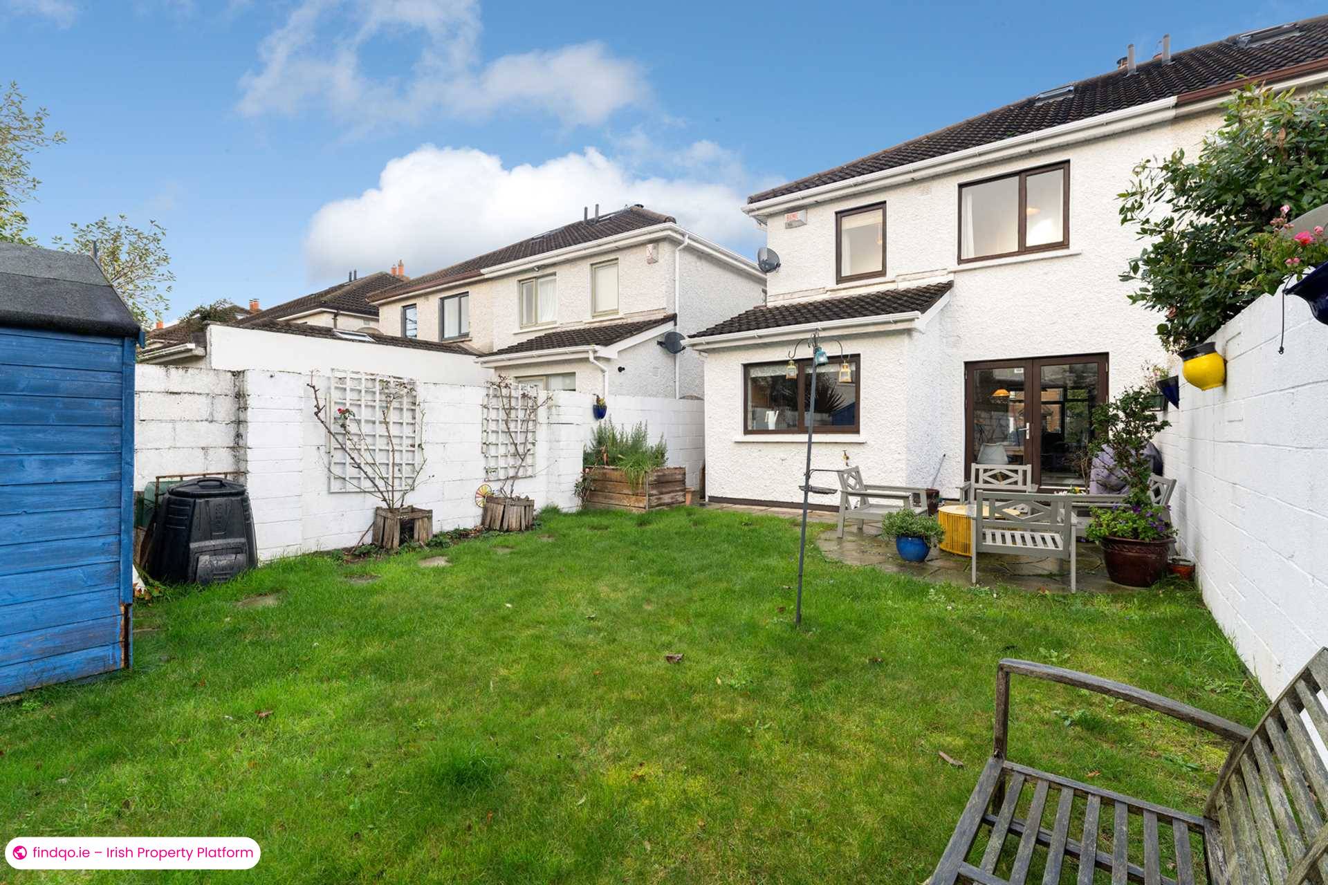Semi-detached house for Sale in Leopardstown, Dublin 18