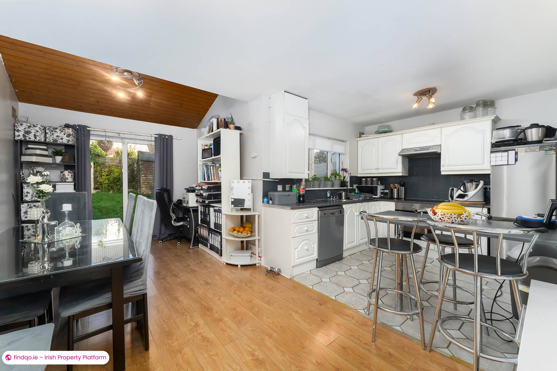 Semi-detached house for Sale in Lucan, Dublin (County)