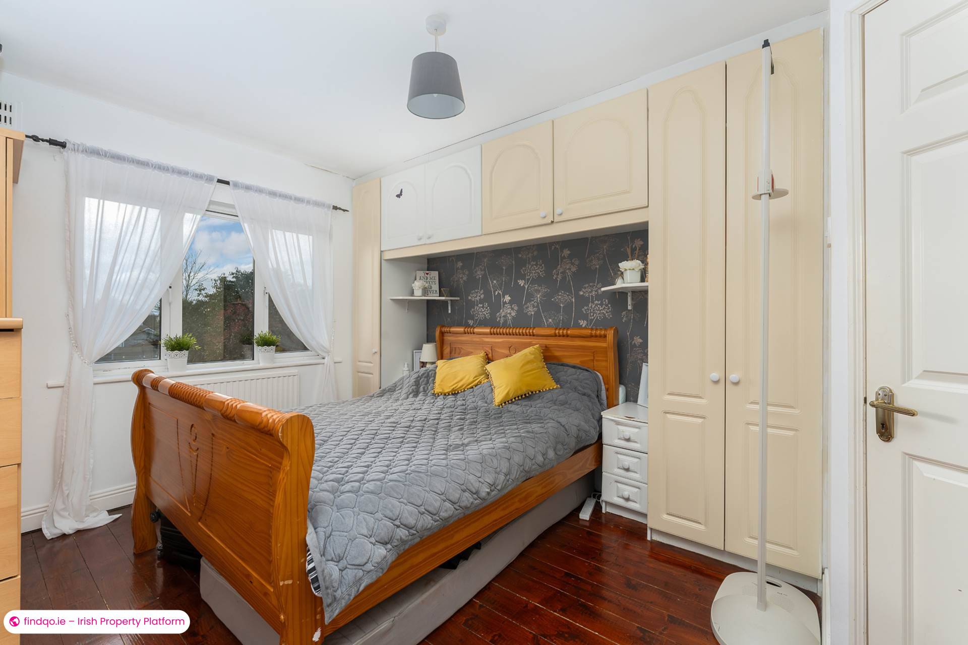 Semi-detached house for Sale in Lucan, Dublin (County)