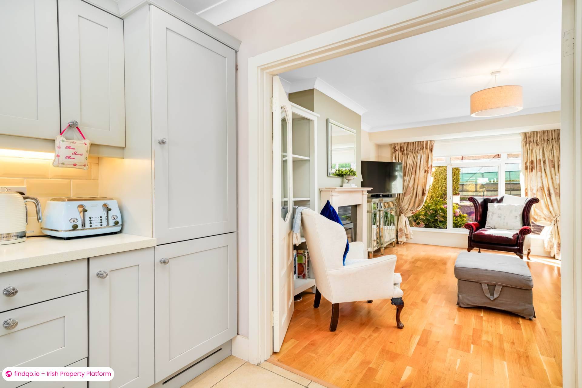 Semi-detached house for Sale in Cabinteely, Dublin 18