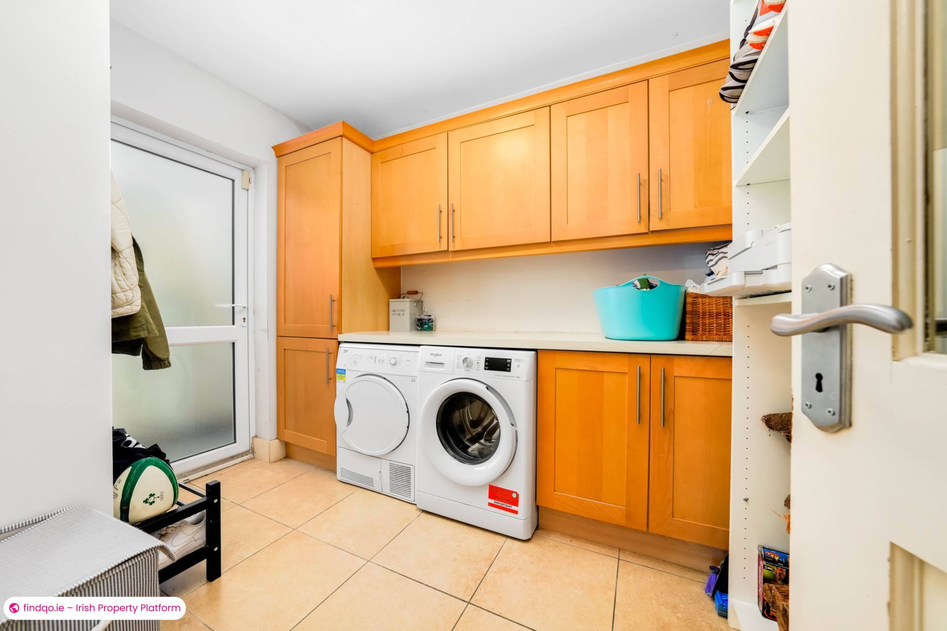 Semi-detached house for Sale in Cabinteely, Dublin 18