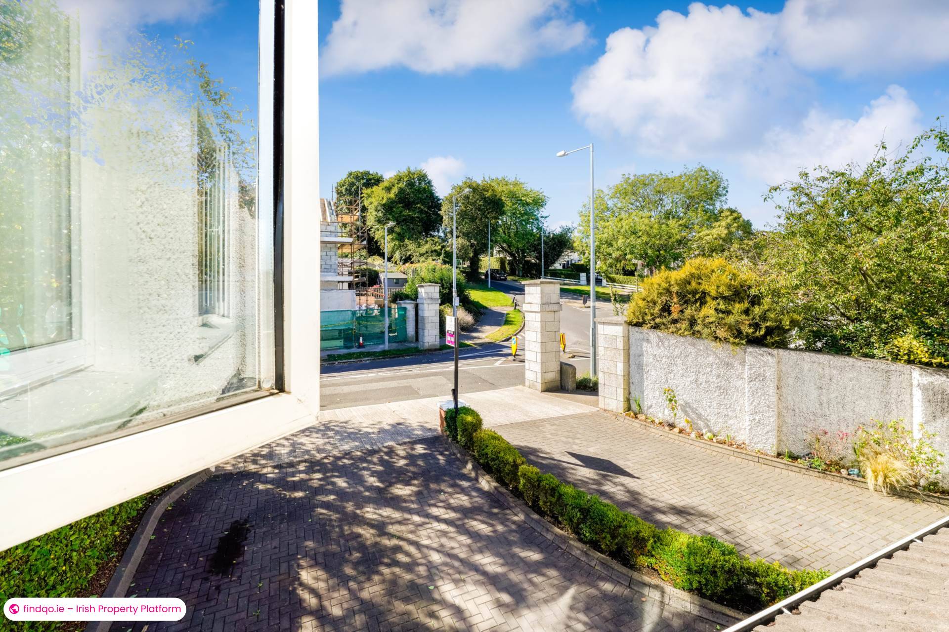Semi-detached house for Sale in Cabinteely, Dublin 18