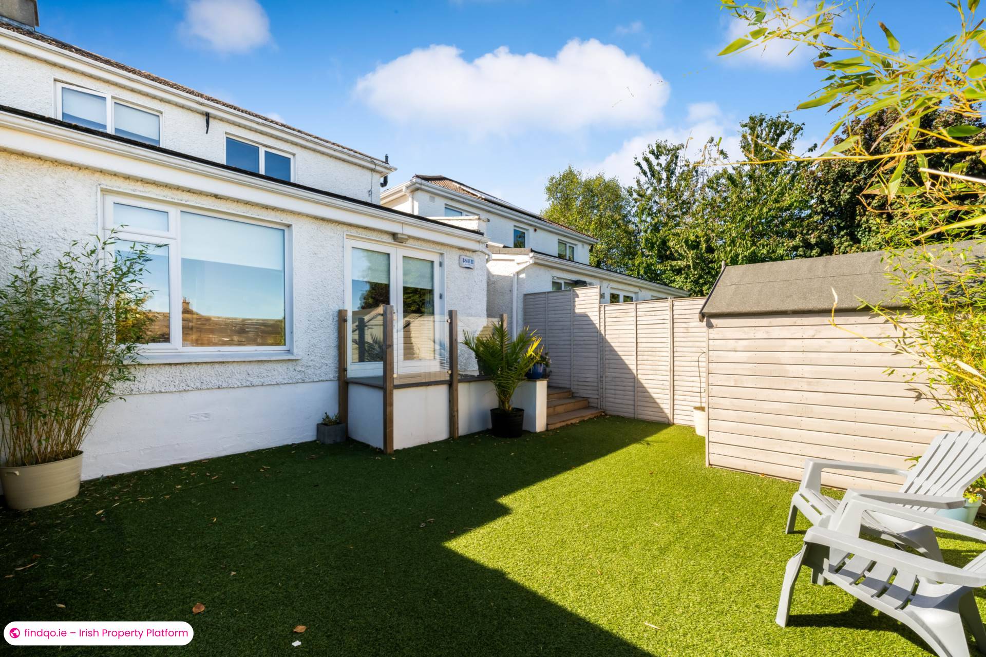 Semi-detached house for Sale in Cabinteely, Dublin 18