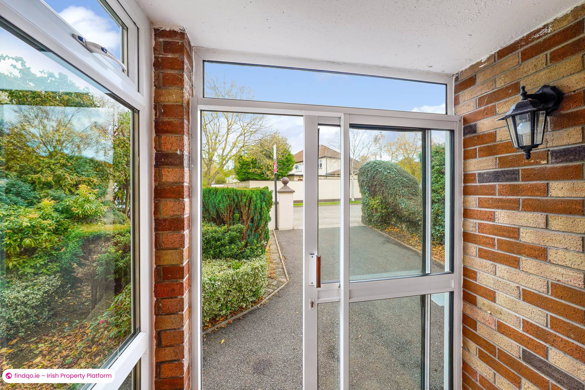 Semi-detached house for Sale in Dundrum, Down