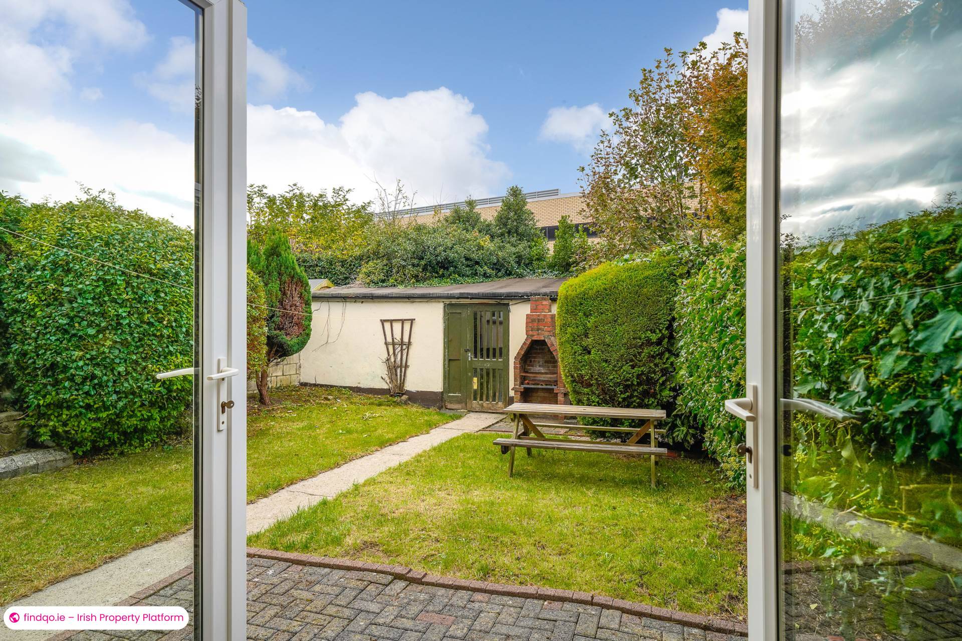 Semi-detached house for Sale in Dundrum, Down