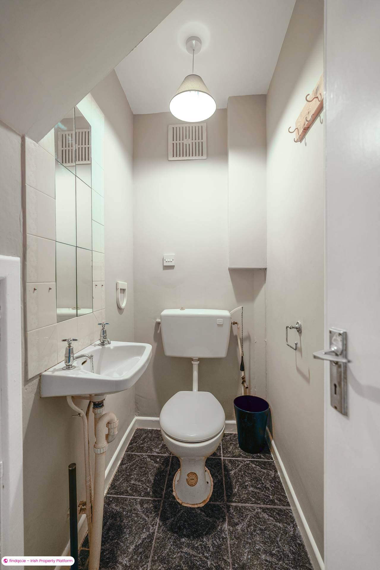 Semi-detached house for Sale in Dundrum, Down
