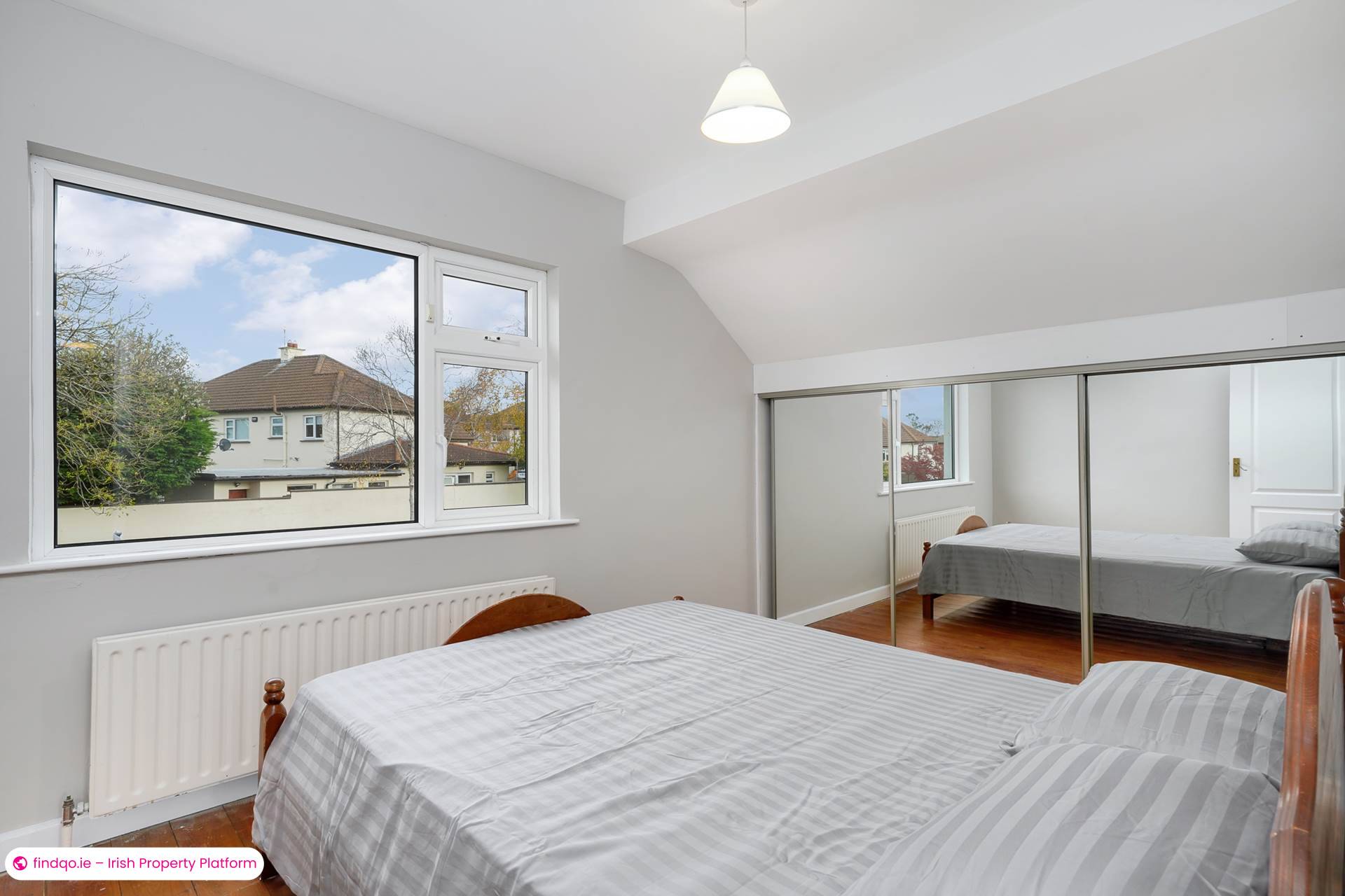 Semi-detached house for Sale in Dundrum, Down