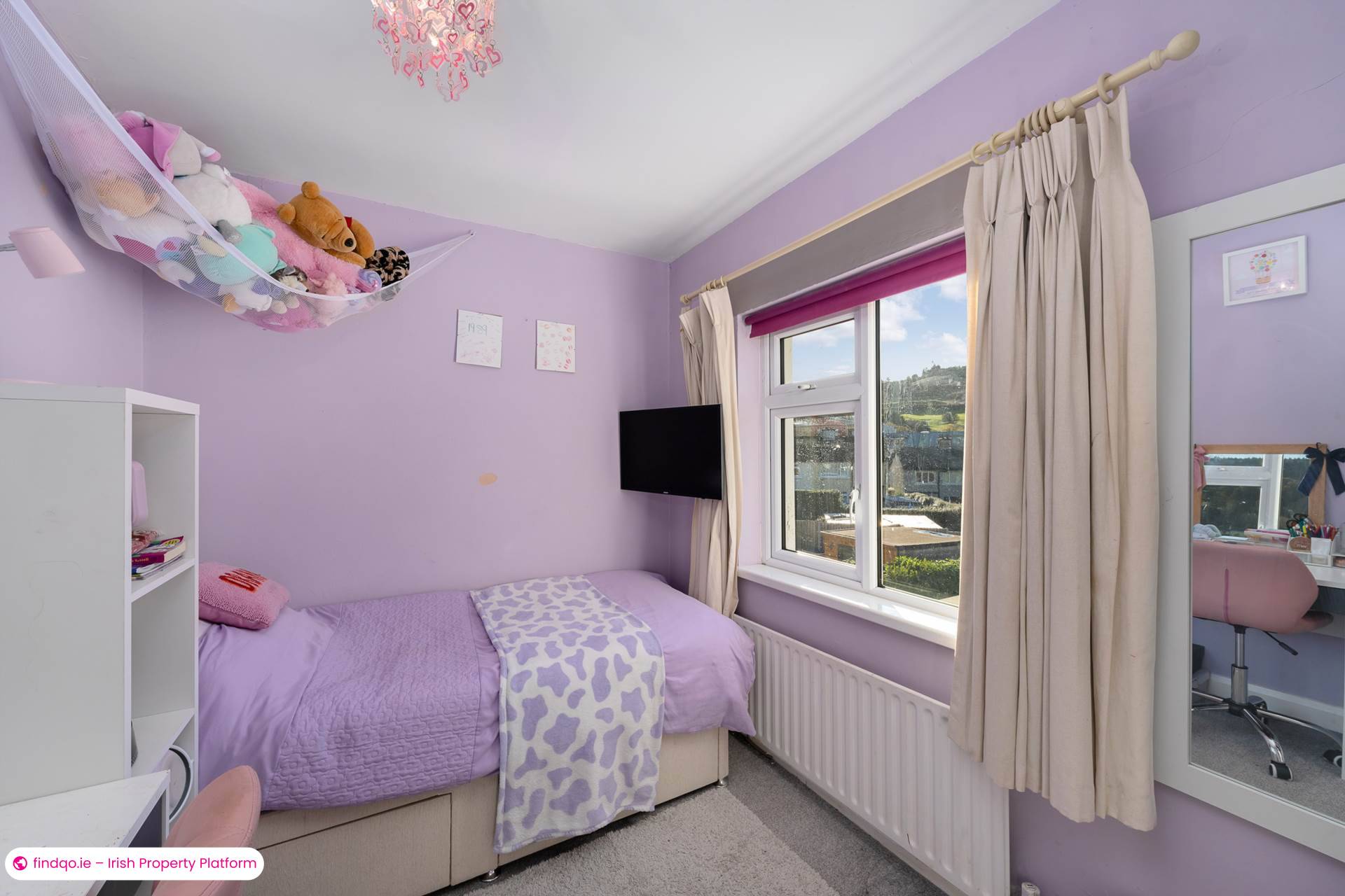 Terraced house for Sale in Stepaside, Dublin 18