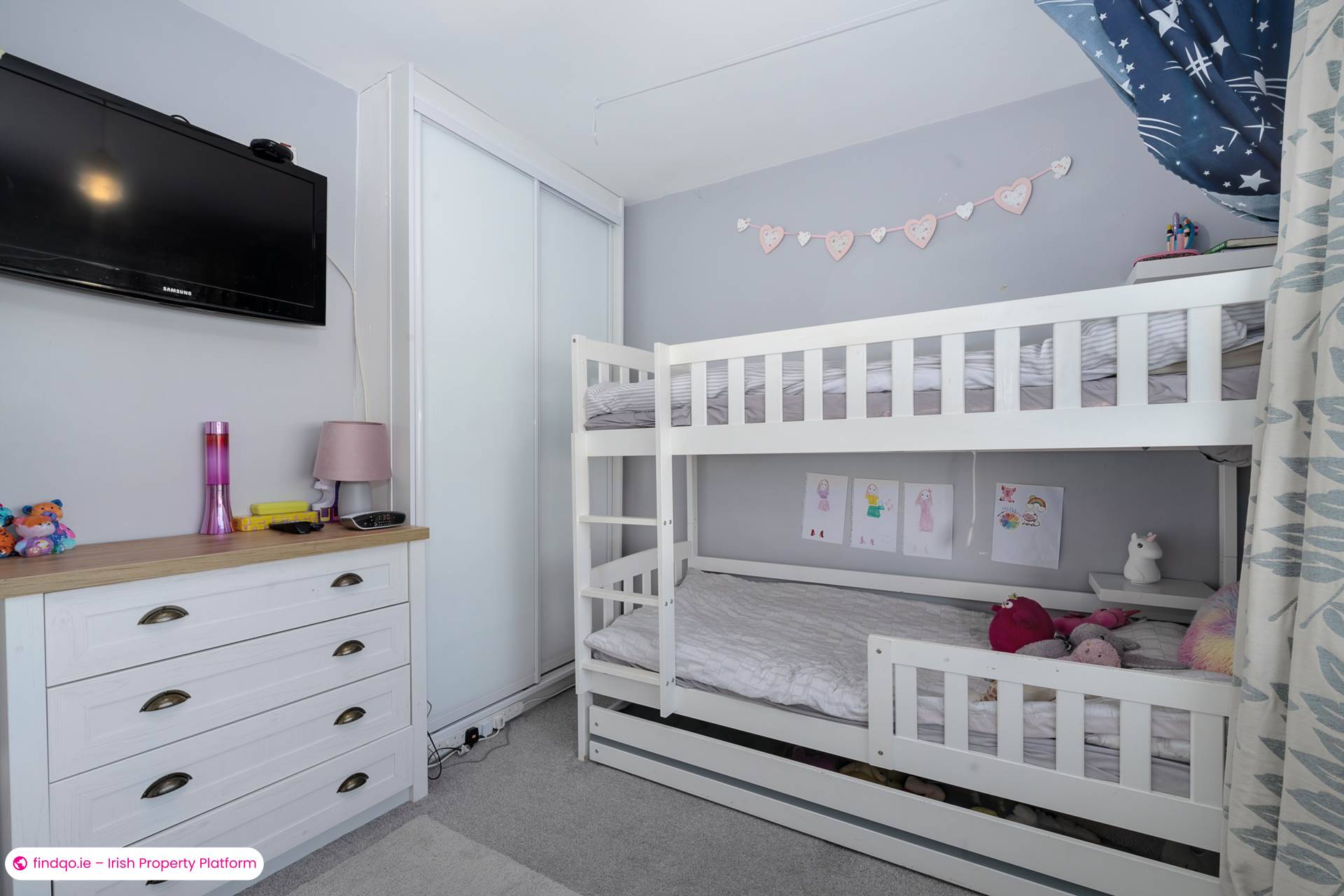 Terraced house for Sale in Stepaside, Dublin 18