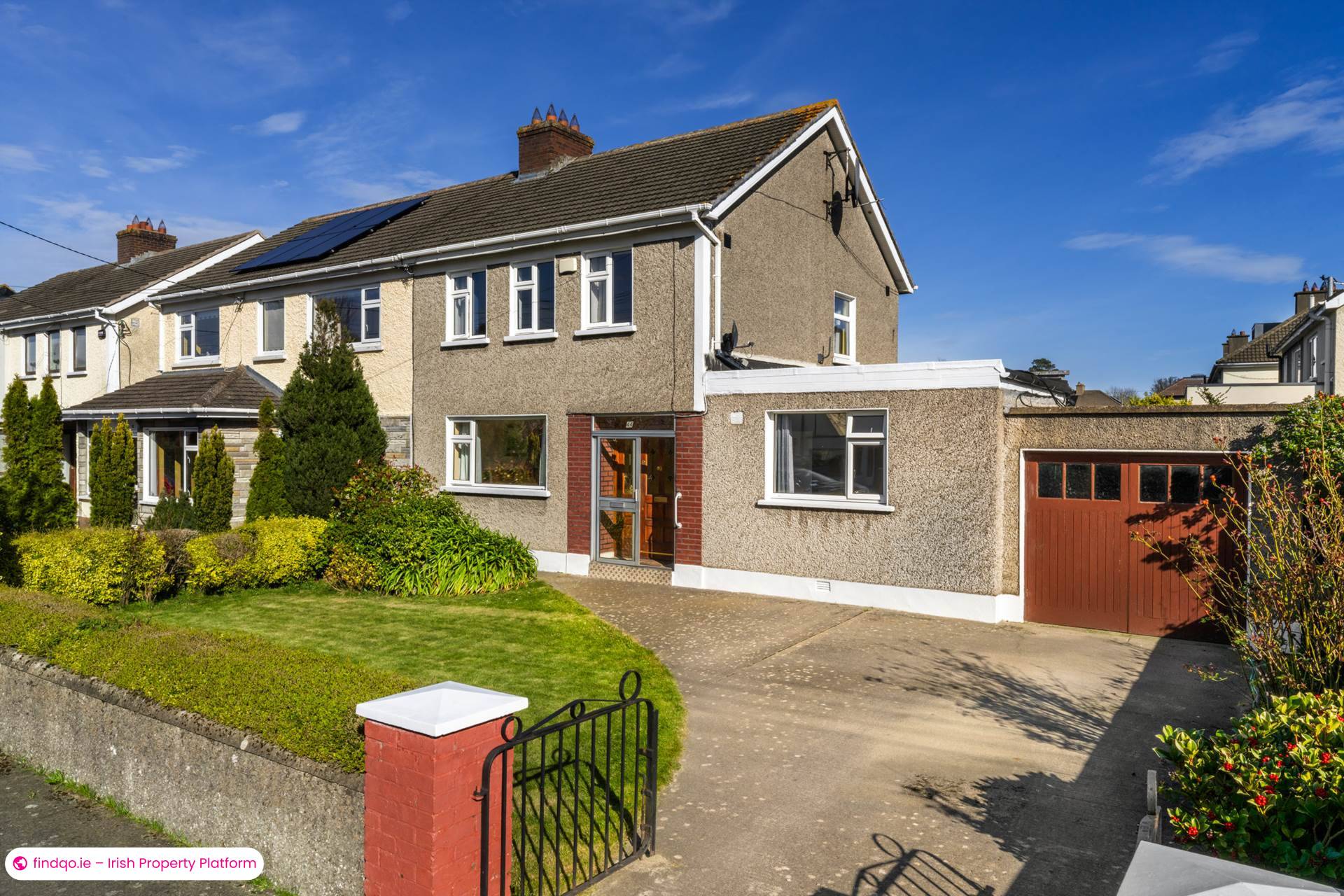 Semi-detached house for Sale in Dundrum, Down