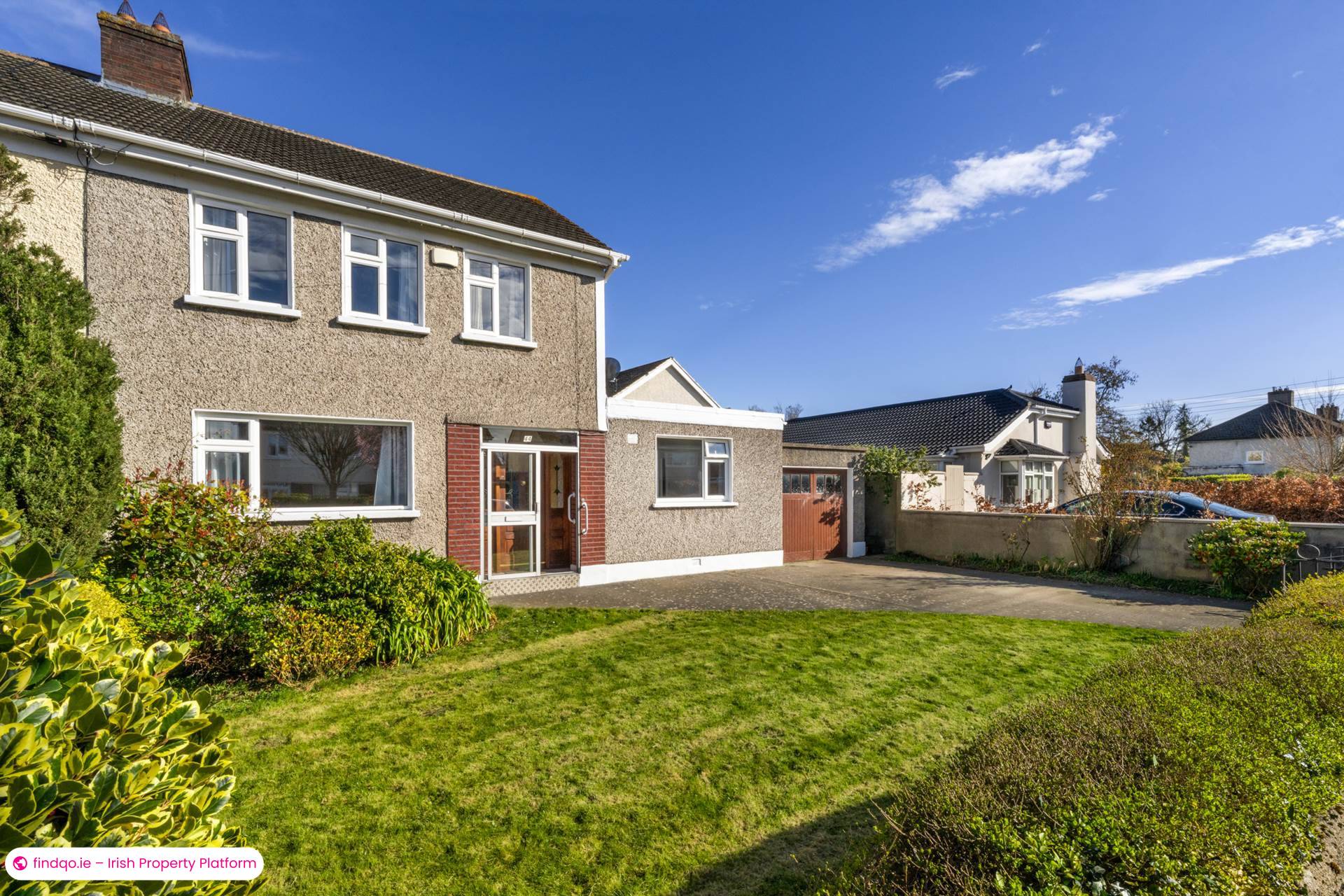 Semi-detached house for Sale in Dundrum, Down