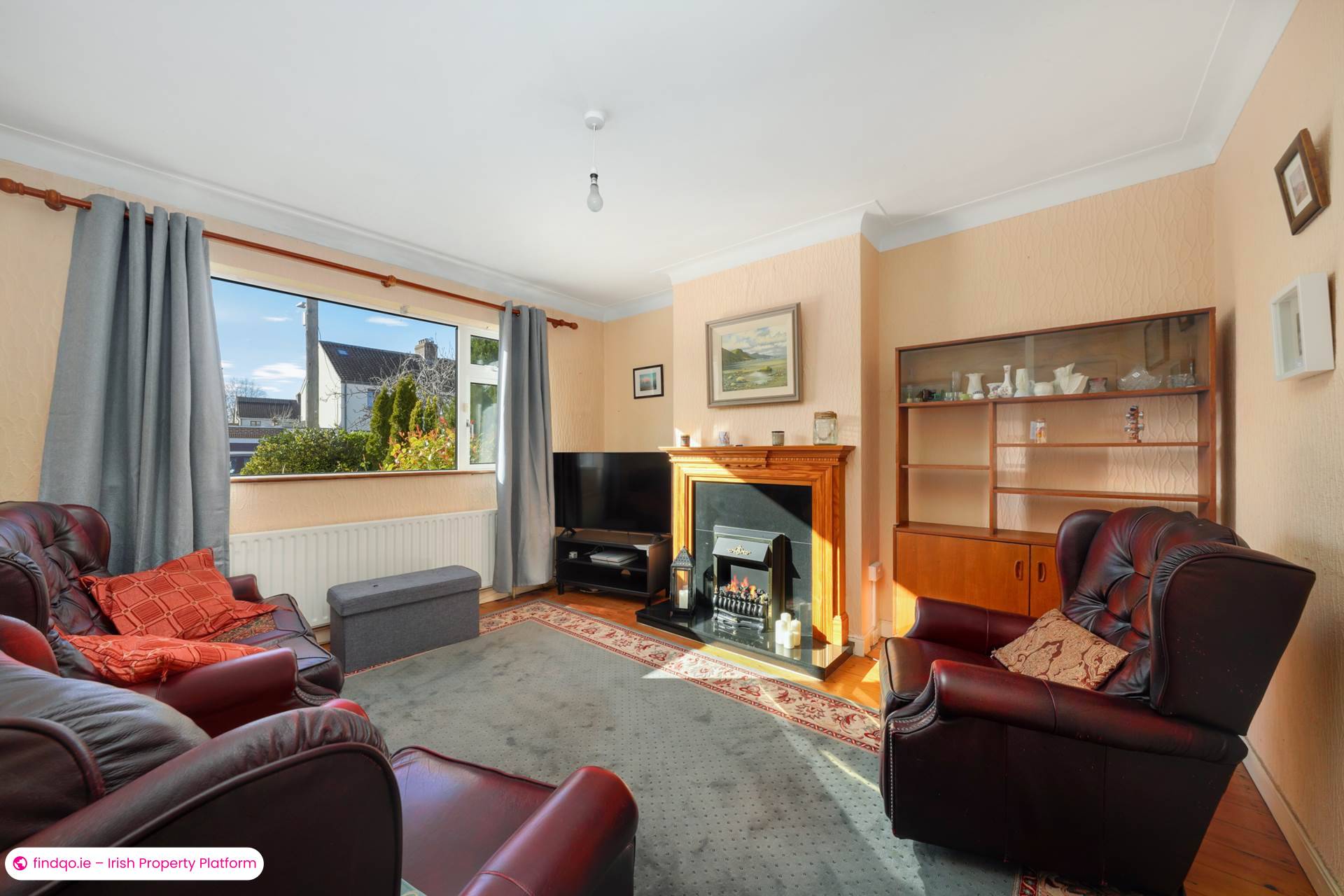 Semi-detached house for Sale in Dundrum, Down