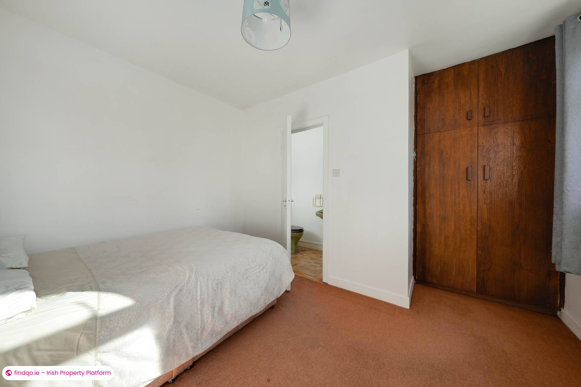 Semi-detached house for Sale in Dundrum, Down