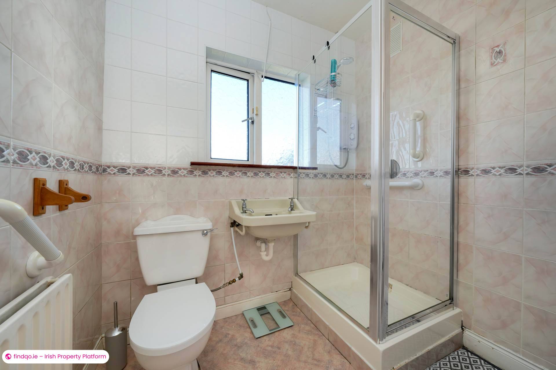 Semi-detached house for Sale in Dundrum, Down