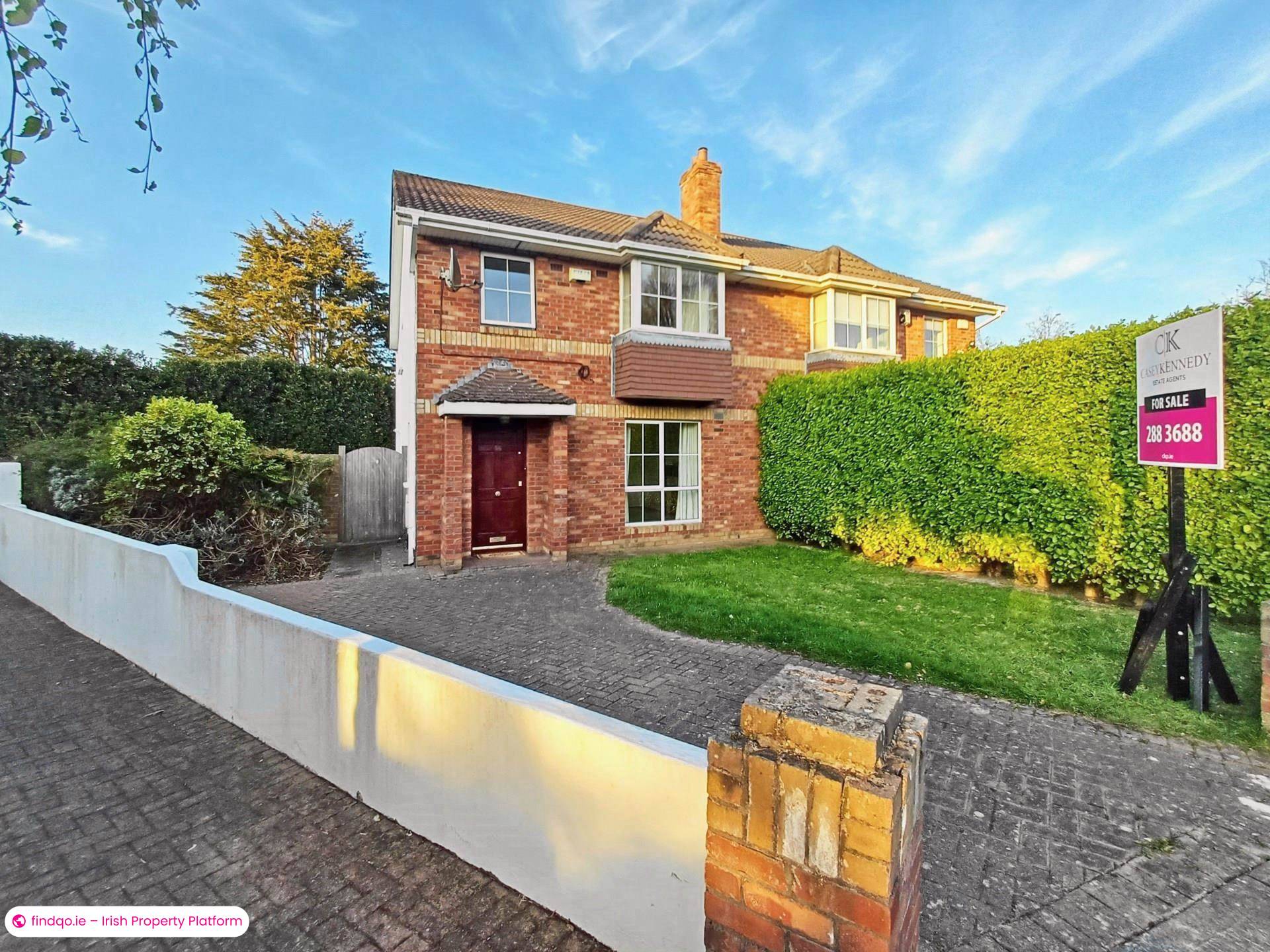 Semi-detached house for Sale in Clonskeagh, Dublin 14
