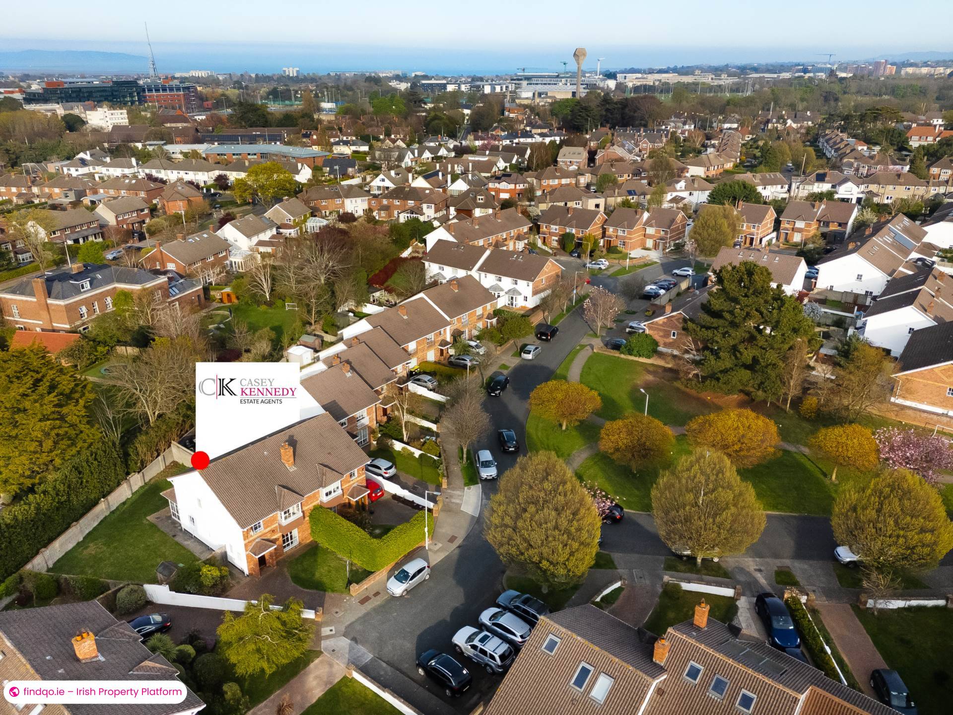 Semi-detached house for Sale in Clonskeagh, Dublin 14
