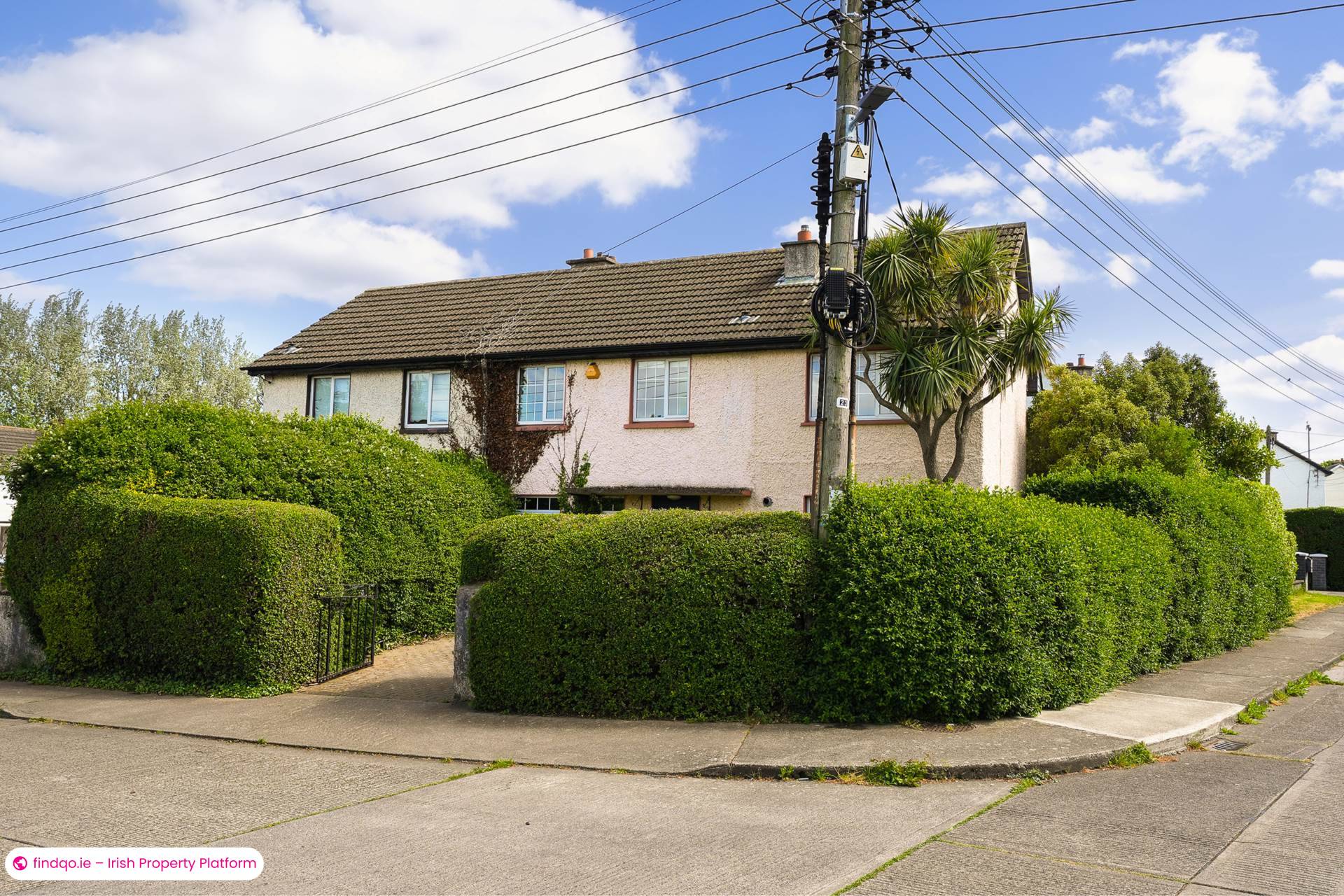 Semi-detached house for Sale in Stillorgan, Dublin (County)