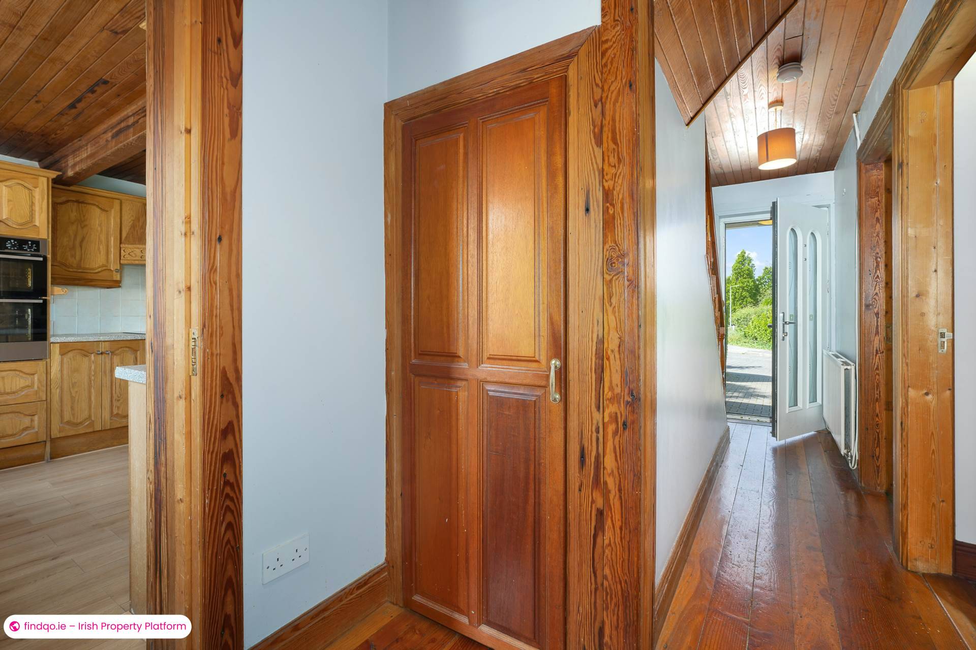 Semi-detached house for Sale in Stillorgan, Dublin (County)