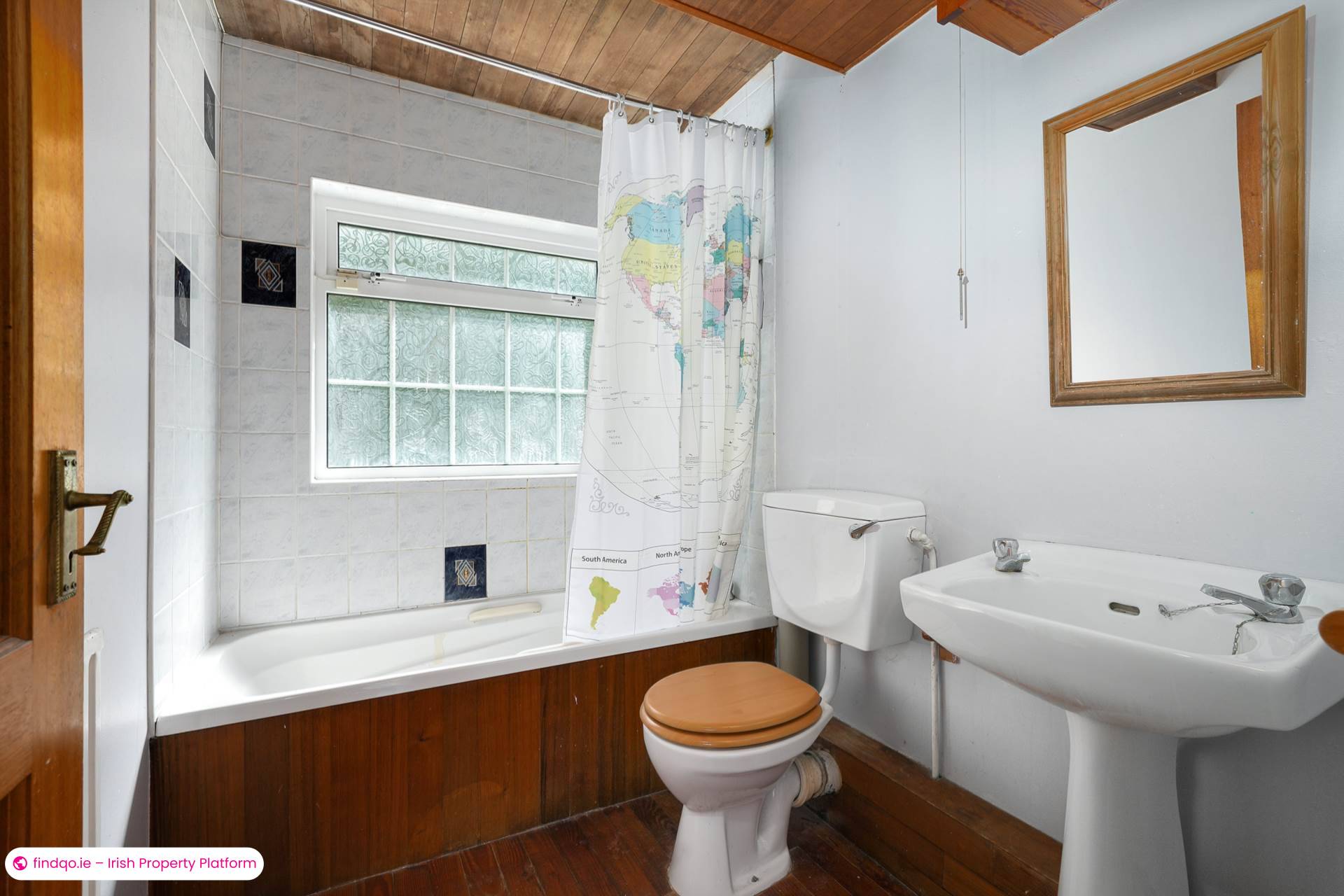 Semi-detached house for Sale in Stillorgan, Dublin (County)