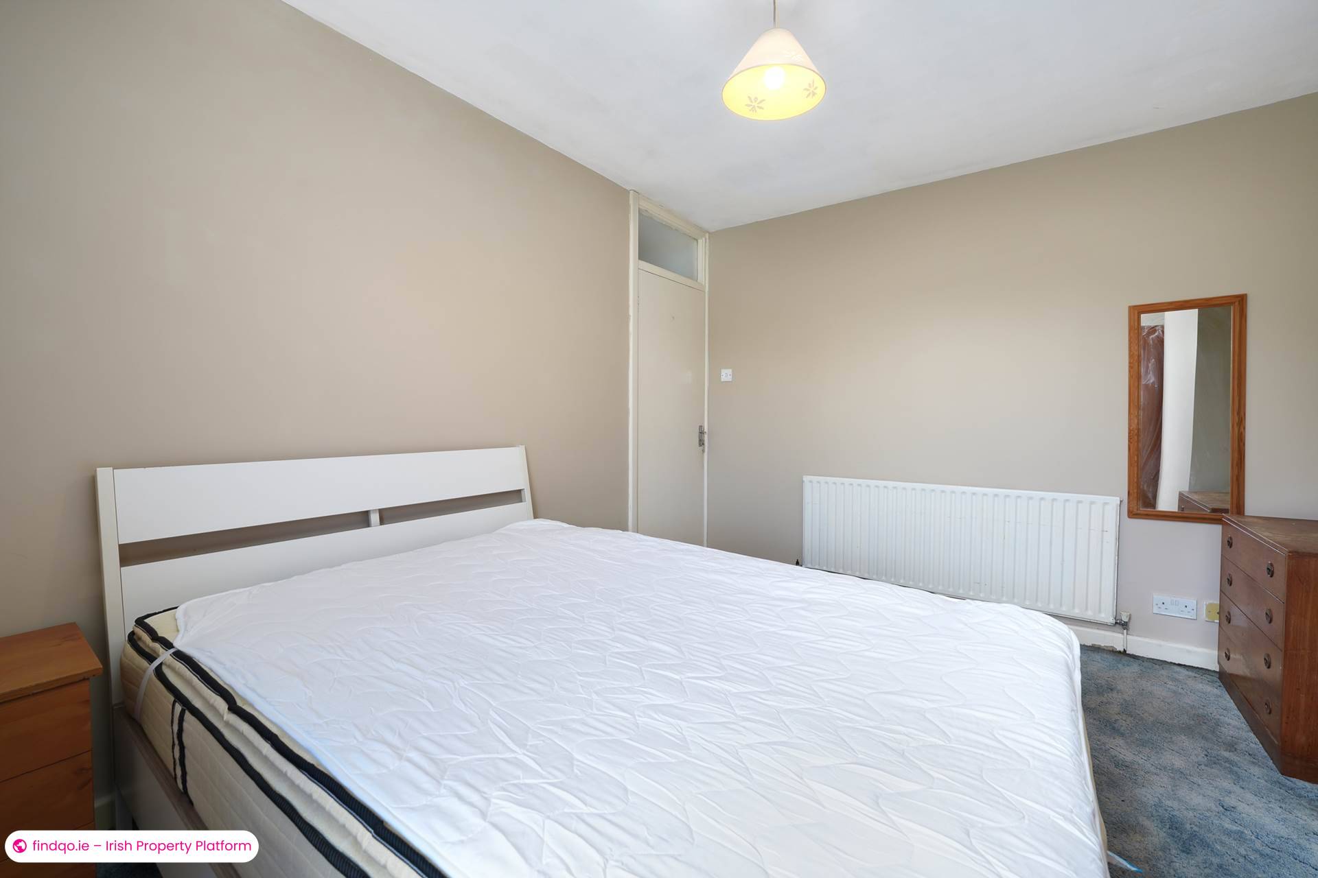 Semi-detached house for Sale in Stillorgan, Dublin (County)