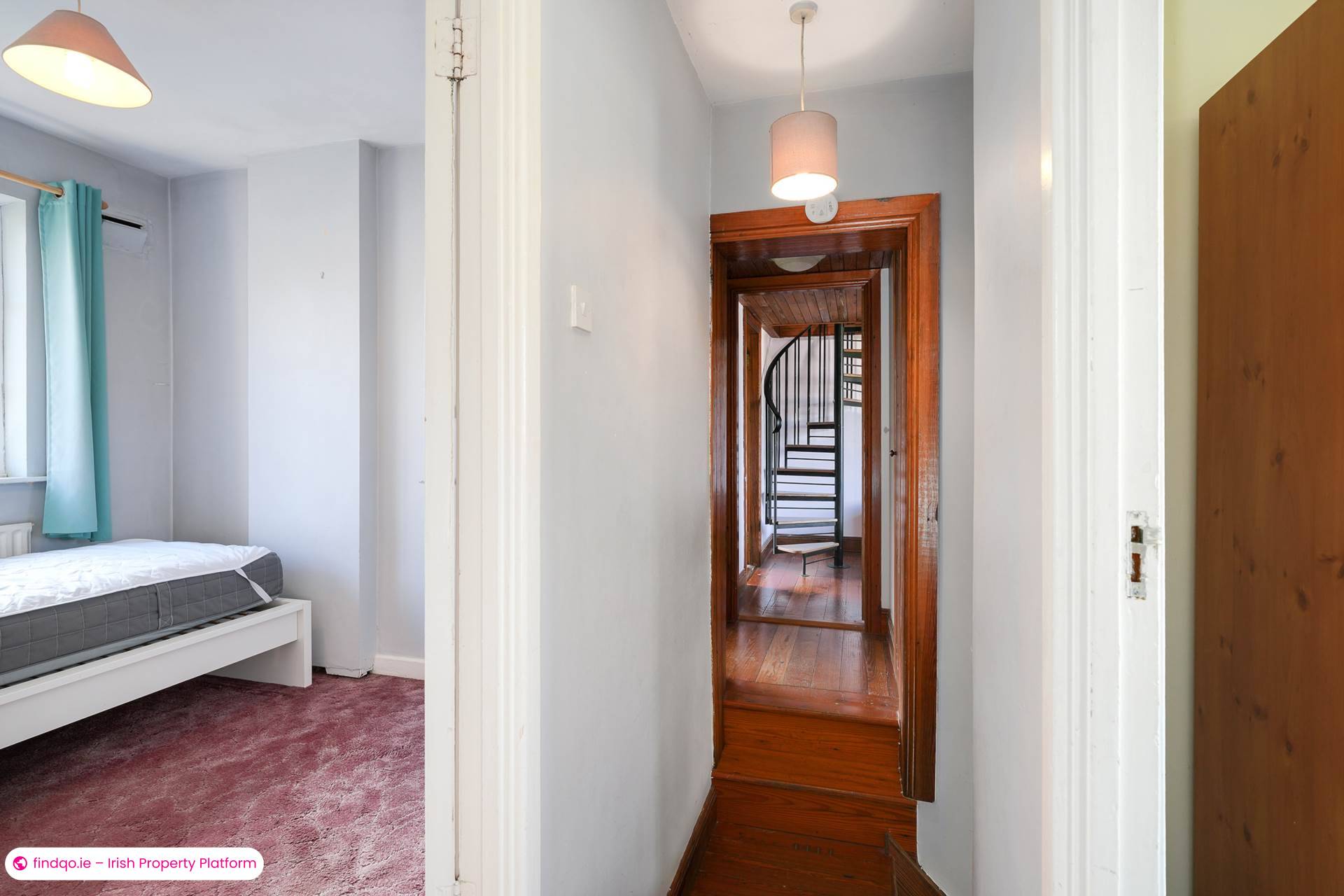 Semi-detached house for Sale in Stillorgan, Dublin (County)