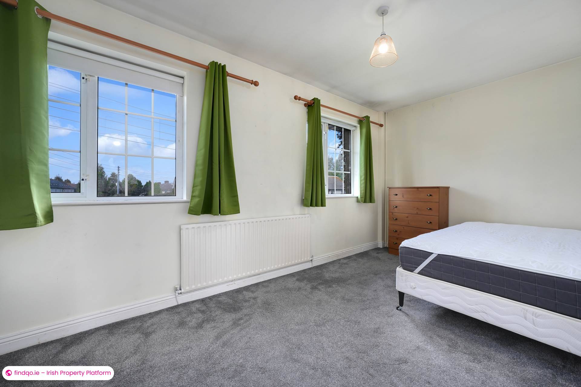 Semi-detached house for Sale in Stillorgan, Dublin (County)