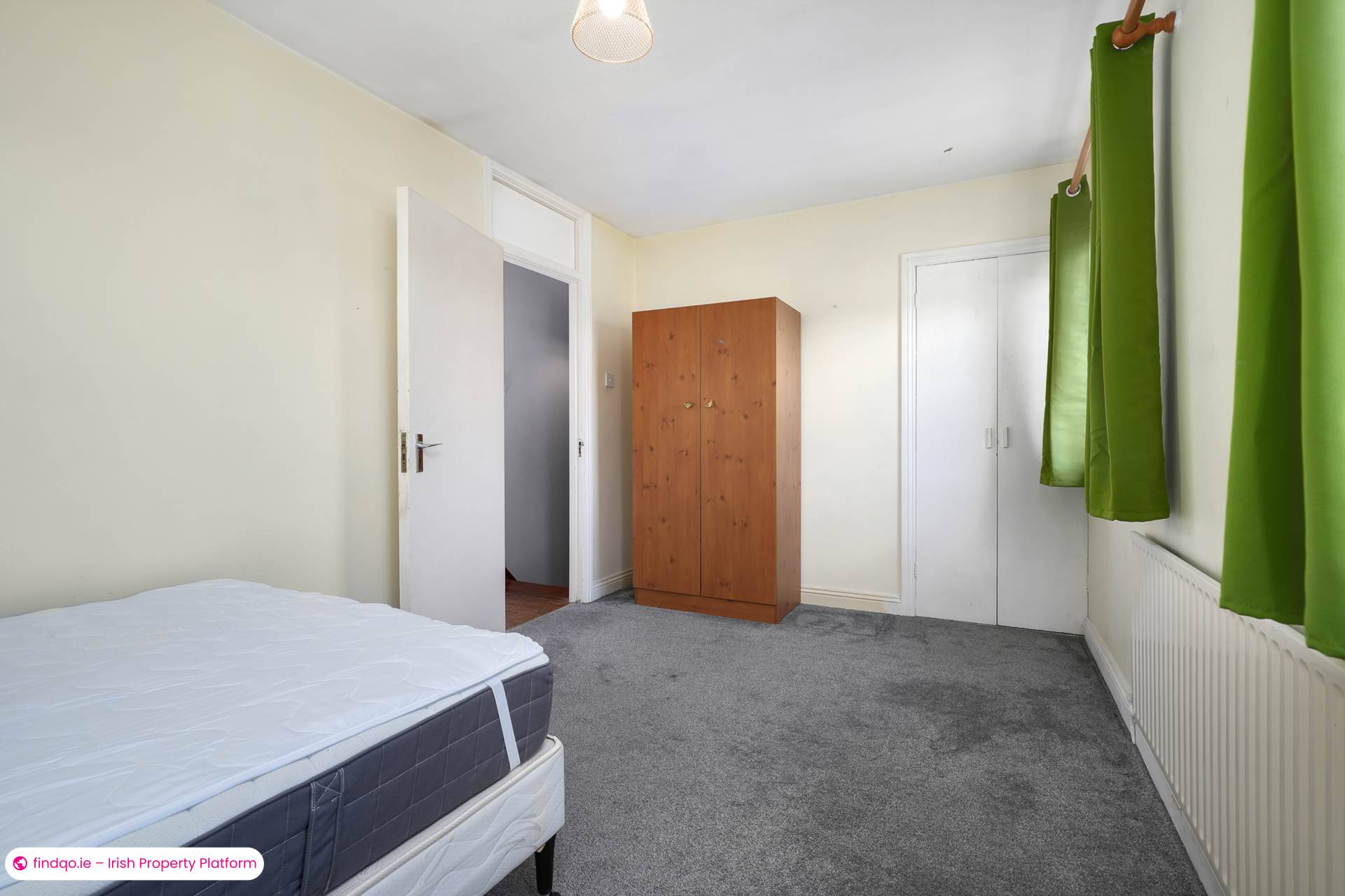 Semi-detached house for Sale in Stillorgan, Dublin (County)