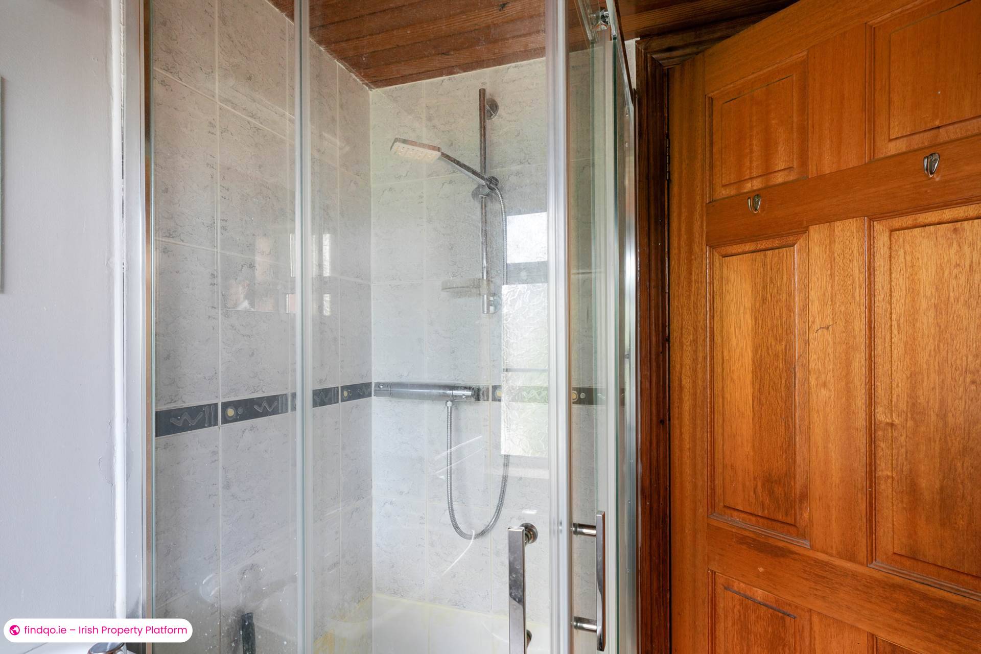 Semi-detached house for Sale in Stillorgan, Dublin (County)