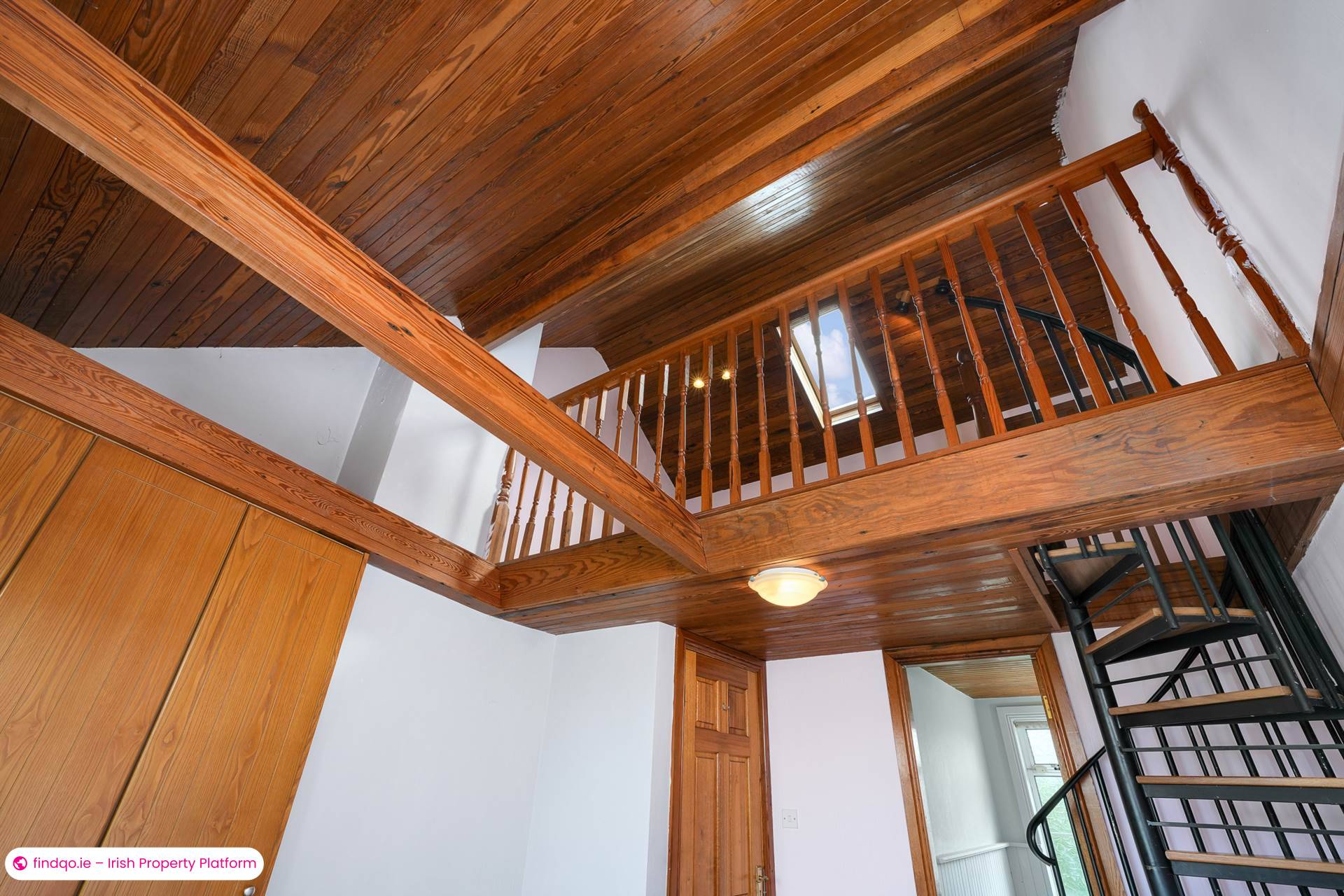 Semi-detached house for Sale in Stillorgan, Dublin (County)