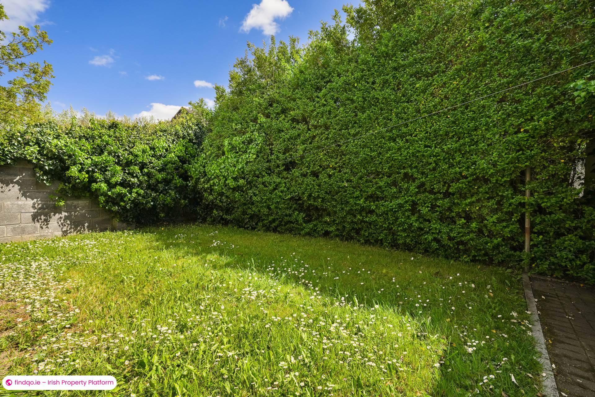 Semi-detached house for Sale in Stillorgan, Dublin (County)