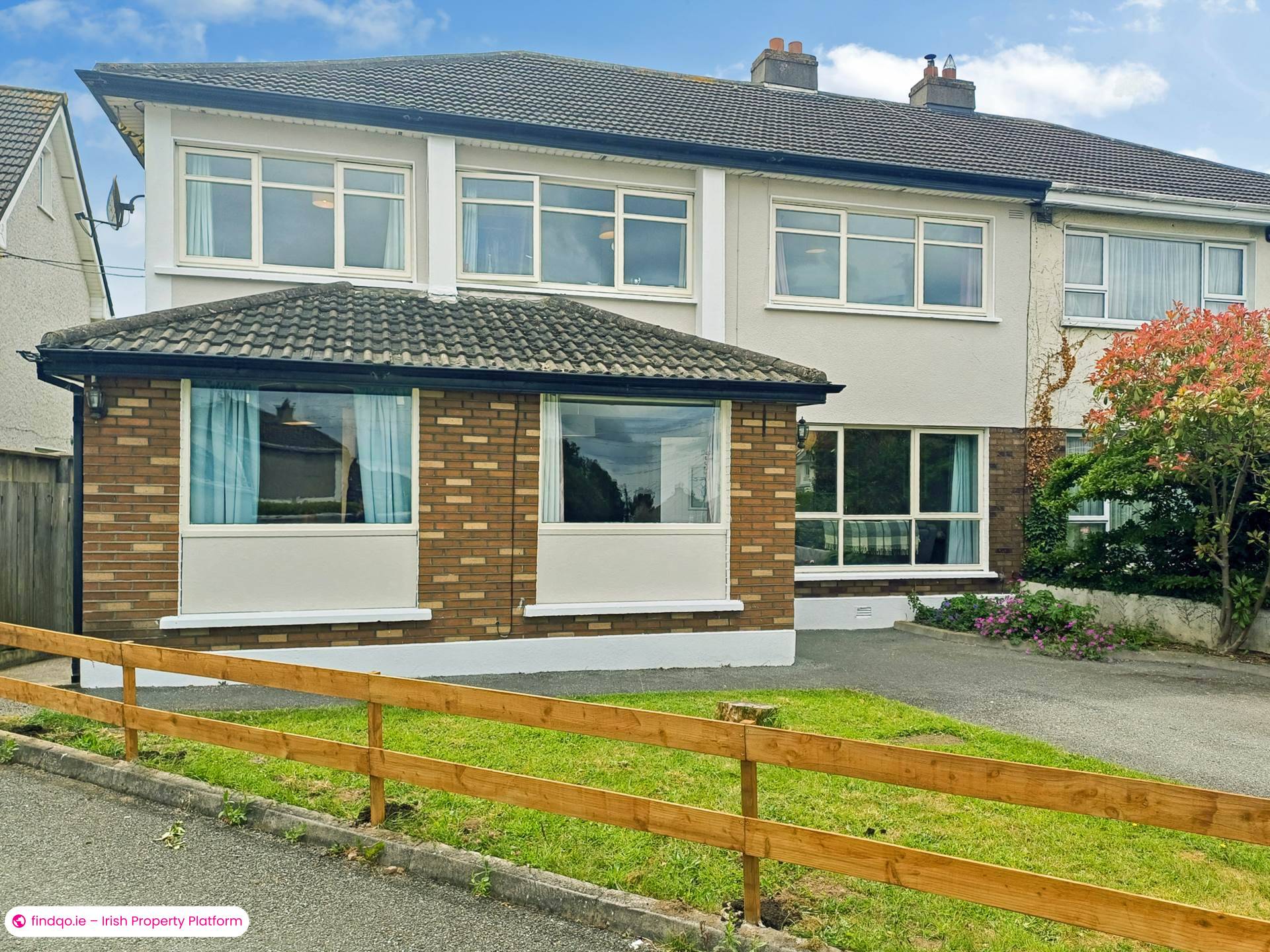 Semi-detached house for Sale in Dublin 14