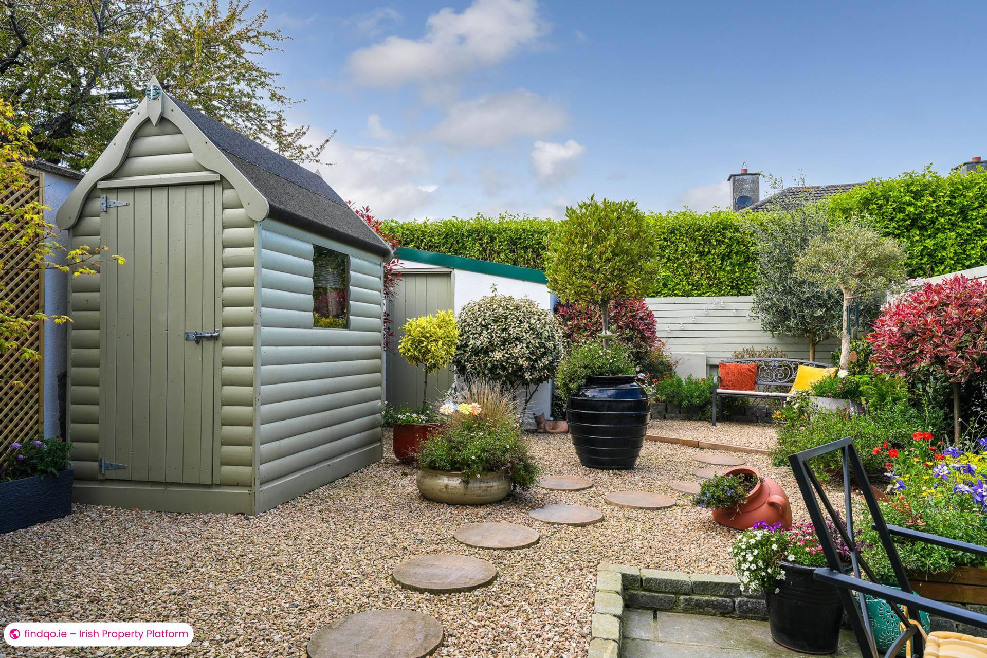 Semi-detached house for Sale in Dublin 18