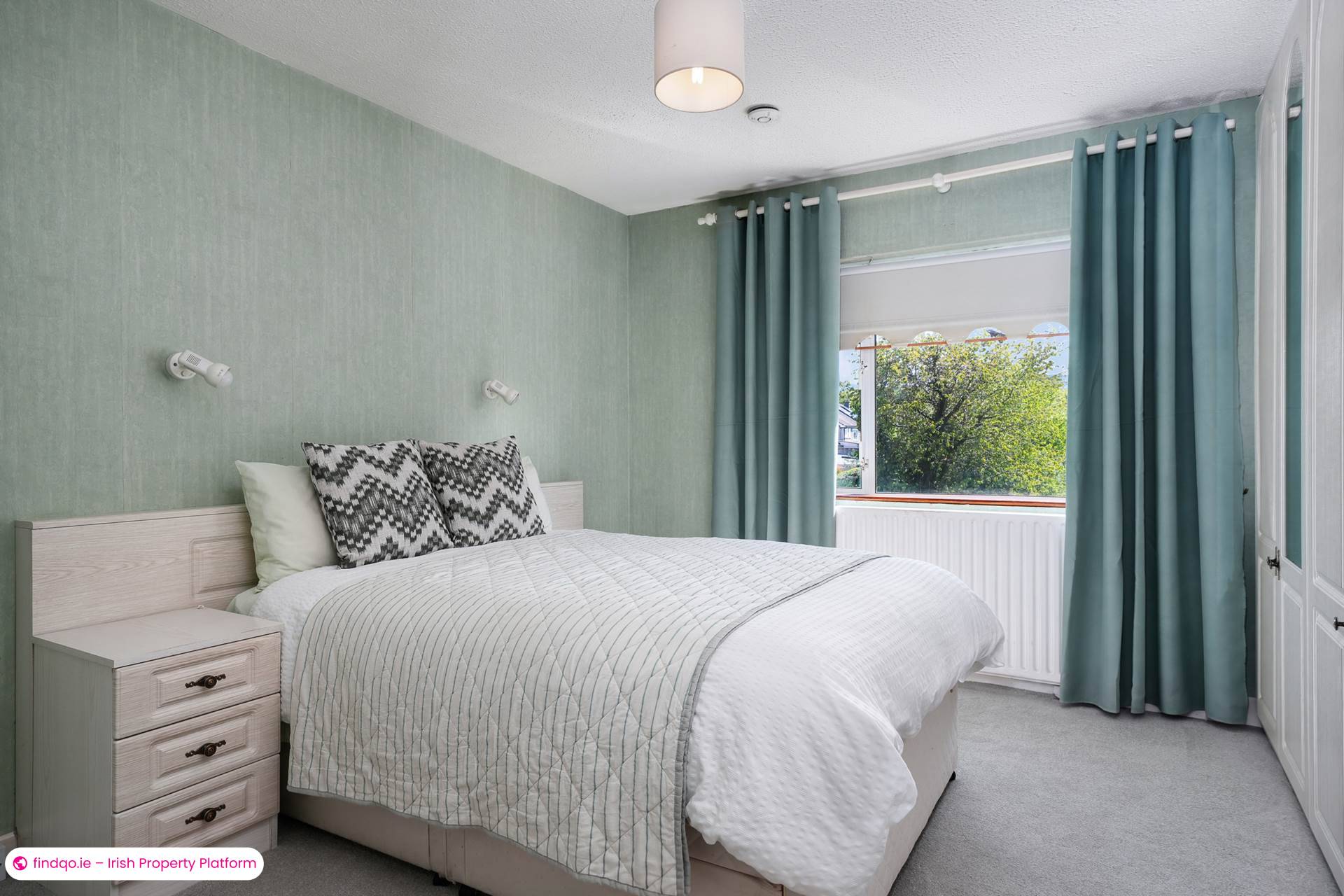 Semi-detached house for Sale in Dublin 16