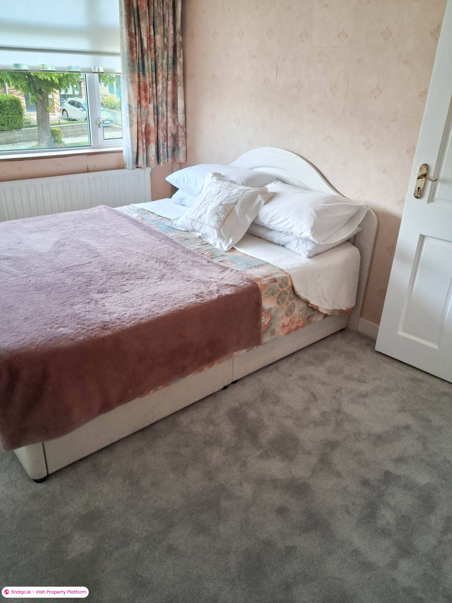 Semi-detached house for Sale in Dublin 16