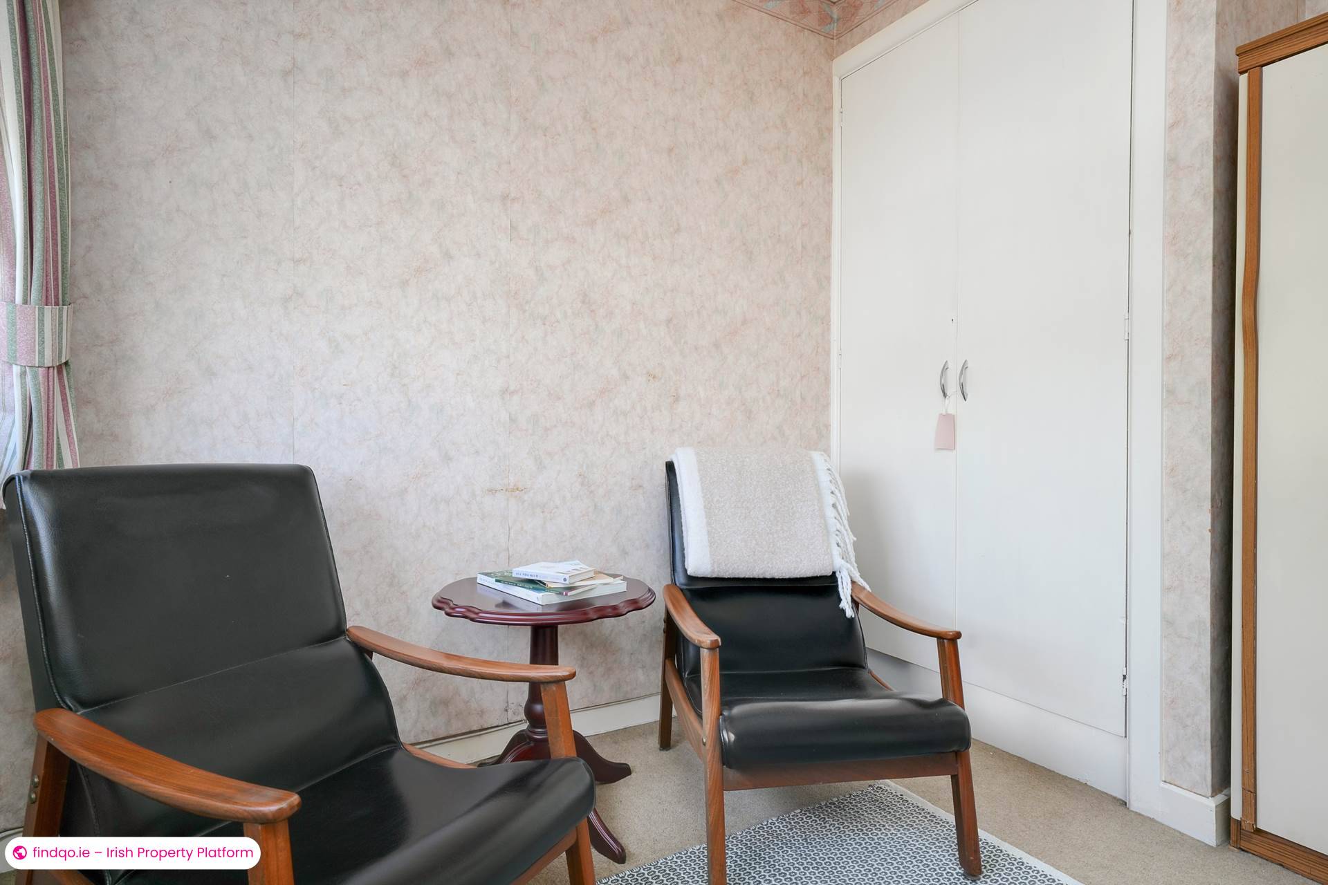 Semi-detached house for Sale in Dublin 16