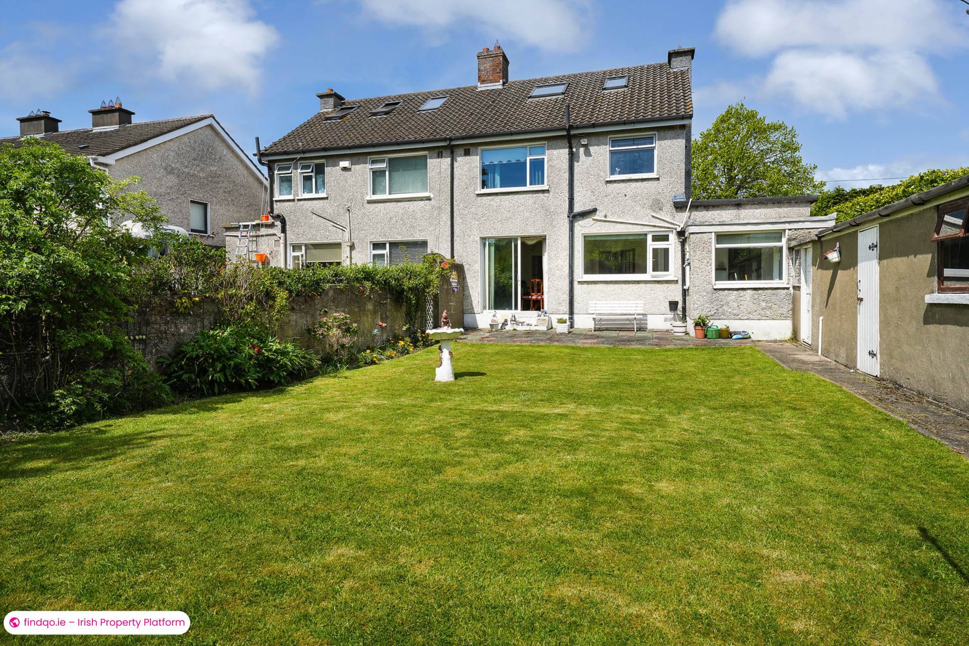 Semi-detached house for Sale in Dublin 16