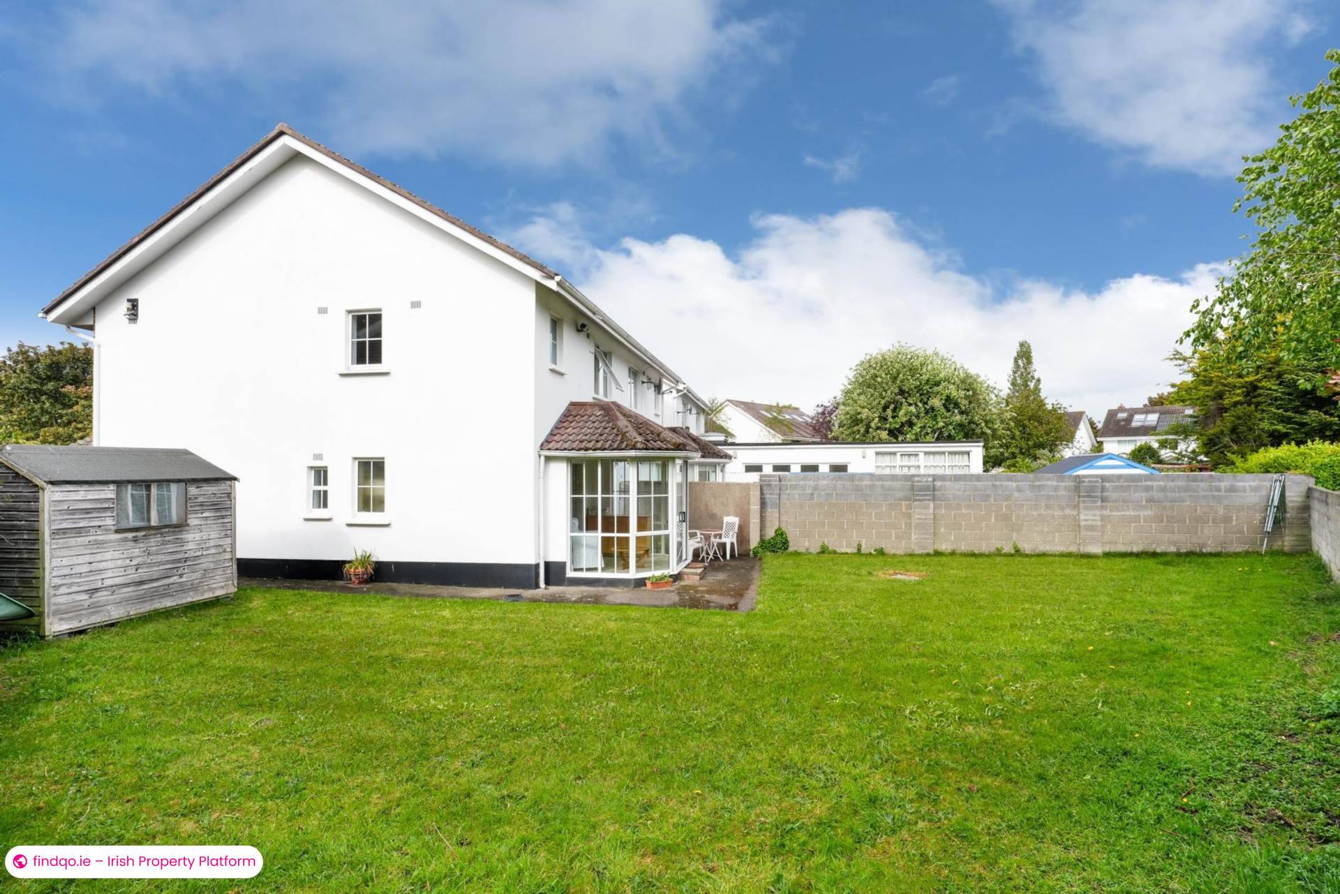 Semi-detached house for Sale in Dublin 14