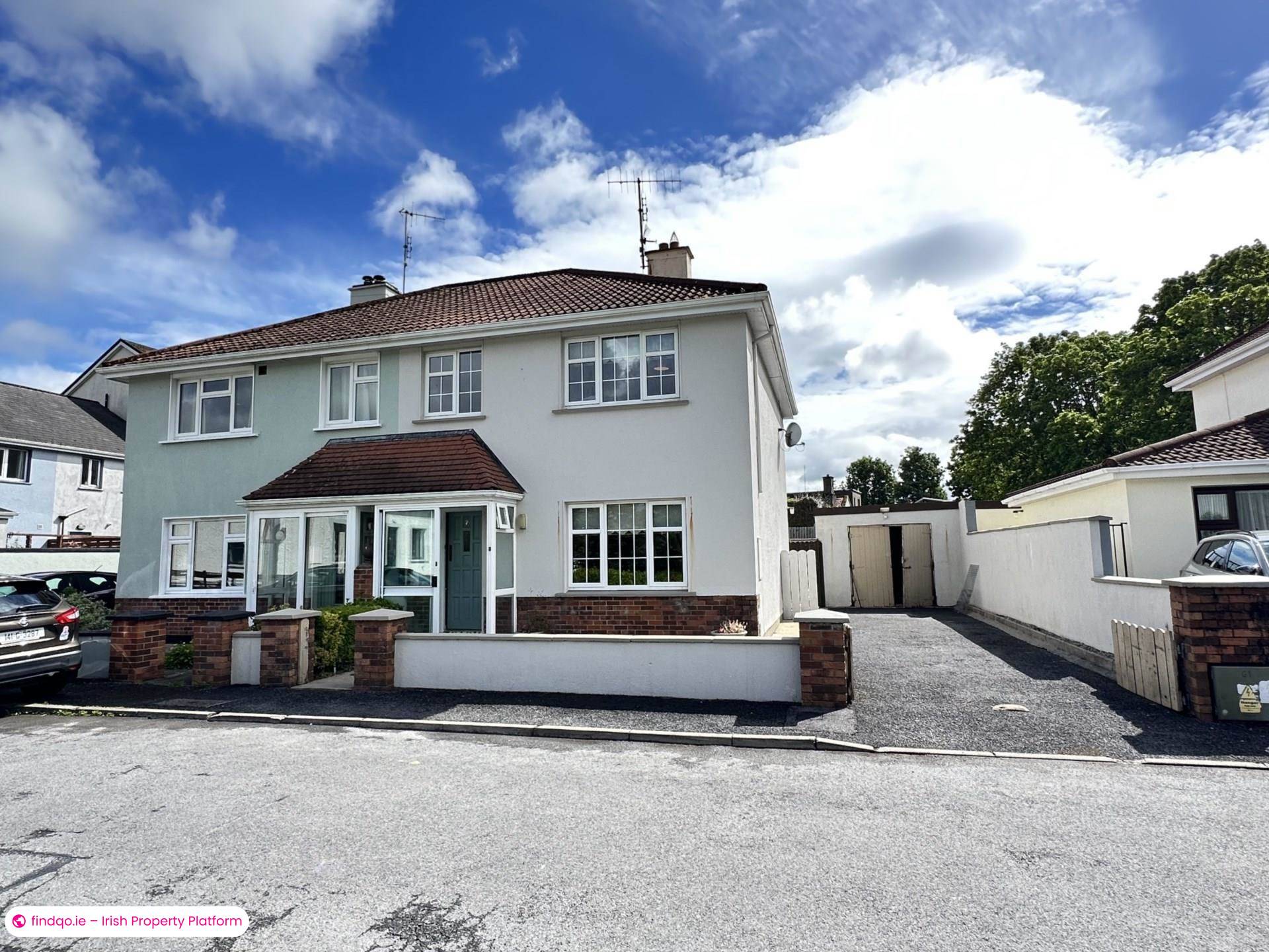 Semi-detached house for Sale in 2 Cregg Close, Oughterard, Galway H91 WY4E
