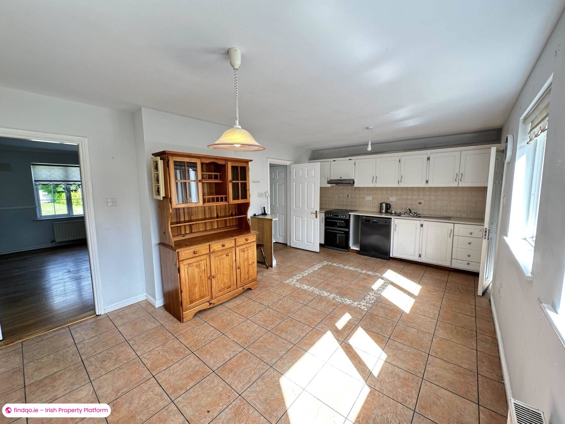 Semi-detached house for Sale in 2 Cregg Close, Oughterard, Galway H91 WY4E