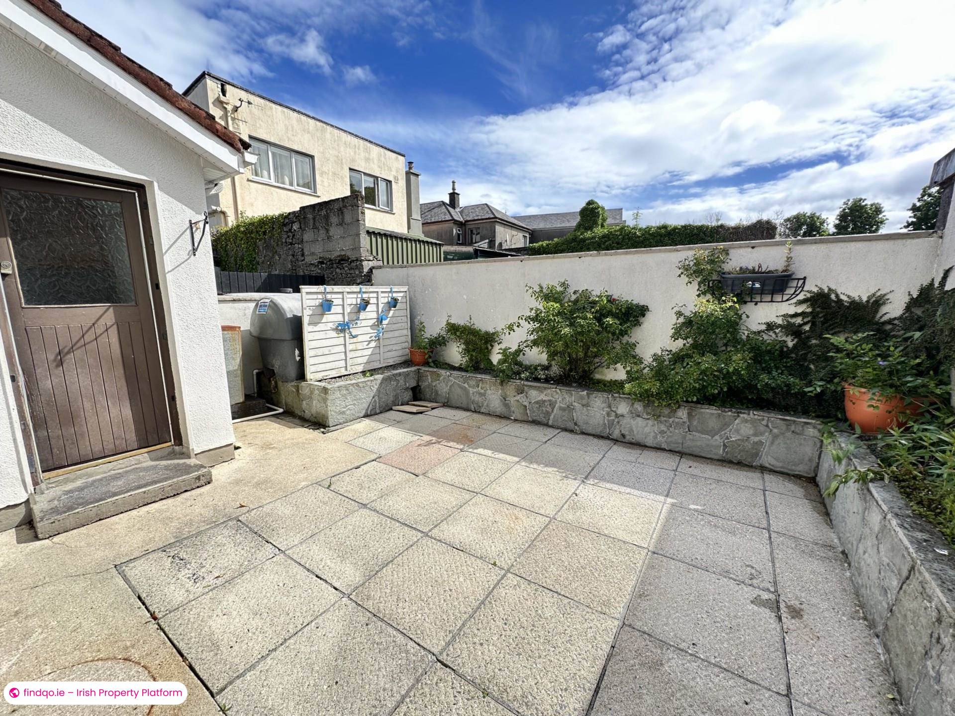 Semi-detached house for Sale in 2 Cregg Close, Oughterard, Galway H91 WY4E